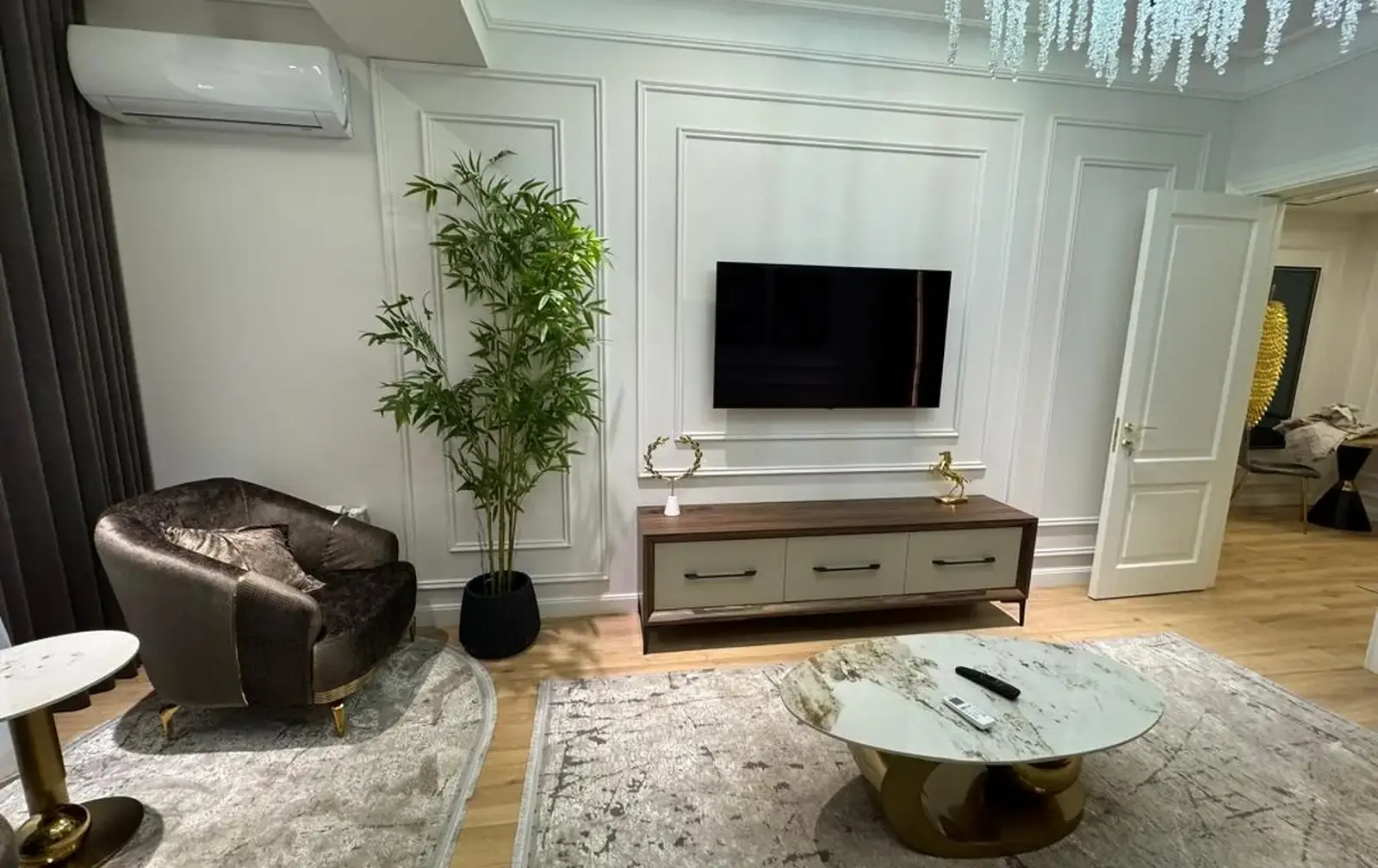 2-комн. квартира, 14 этаж, 65м², Овир Бари ресторан Султонбей