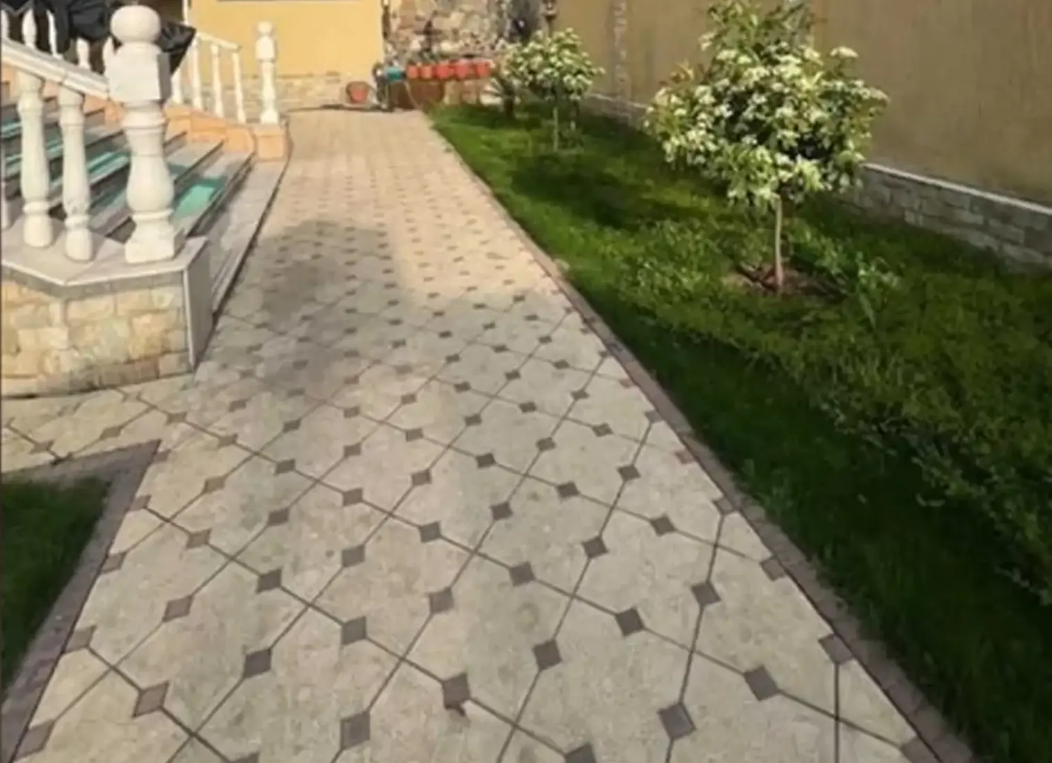 3-этажный, 12 комнатный дом, 480 м², Сомони