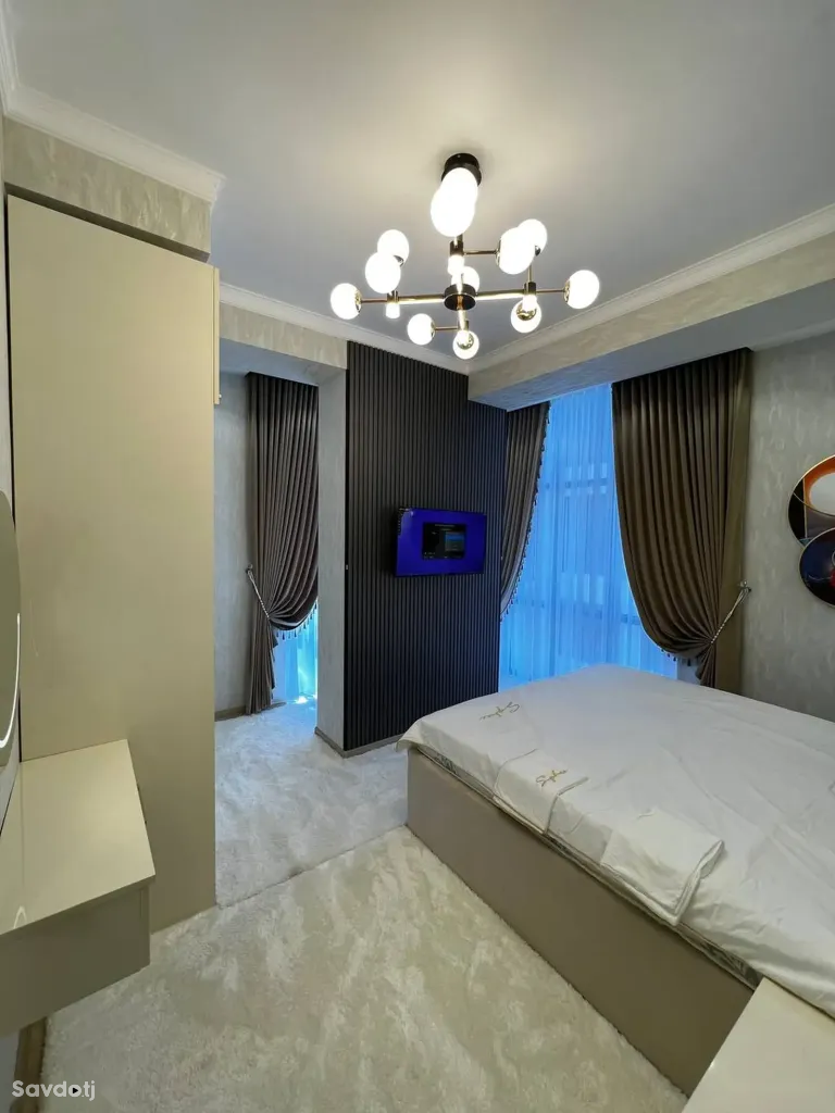 3-комн. квартира, 11 этаж, 90 м², сино
