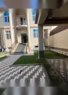 2-этажный, 10 комнатный дом, 650 м², Сомони