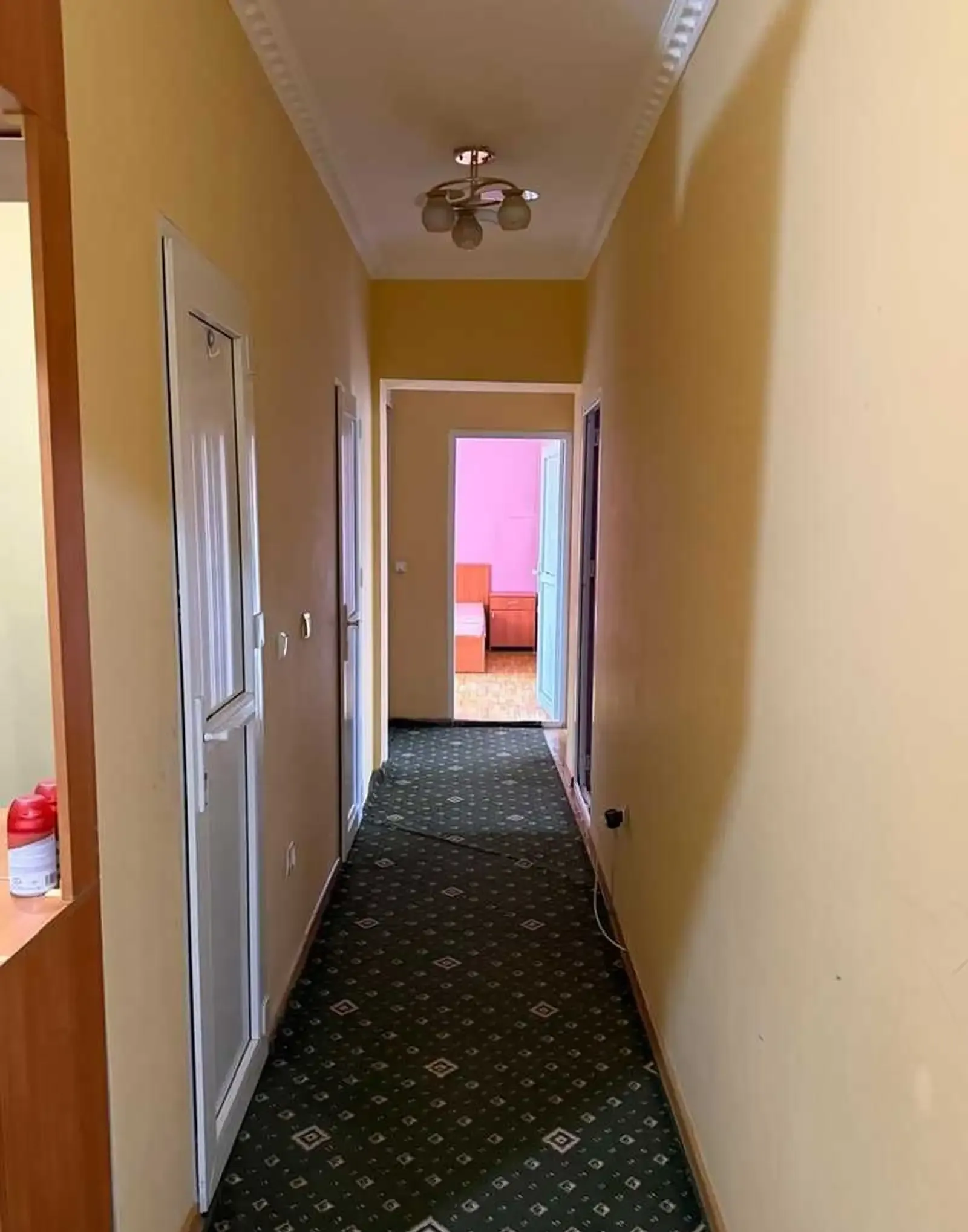 4-комн. квартира, 3 этаж, 65м², 46 мкр, доми Форель