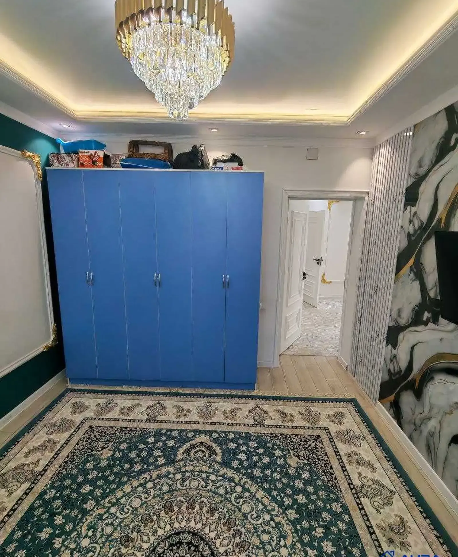6-комн. квартира, 2 этаж, 200 м², Сино