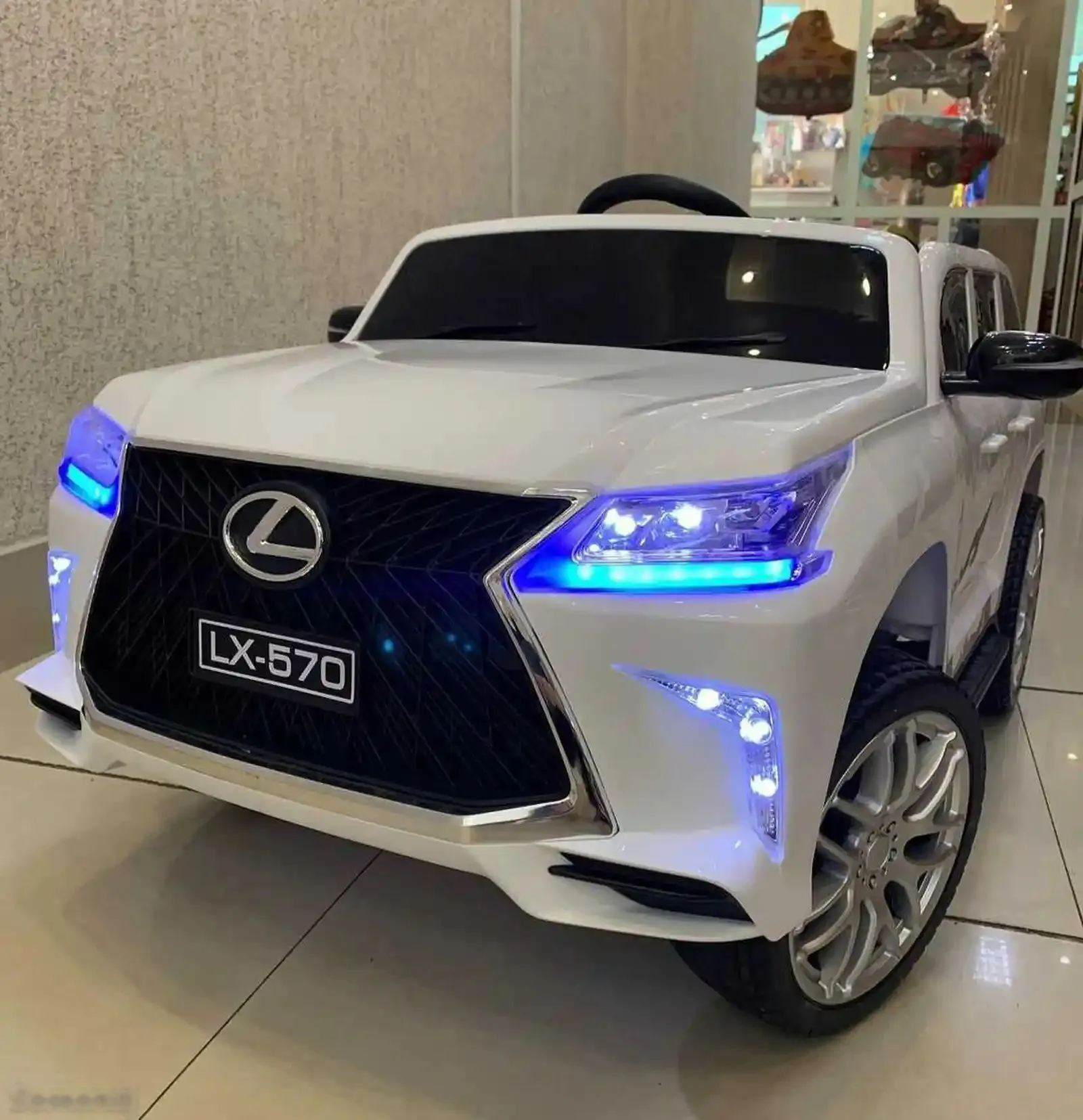 Детский электромобиль