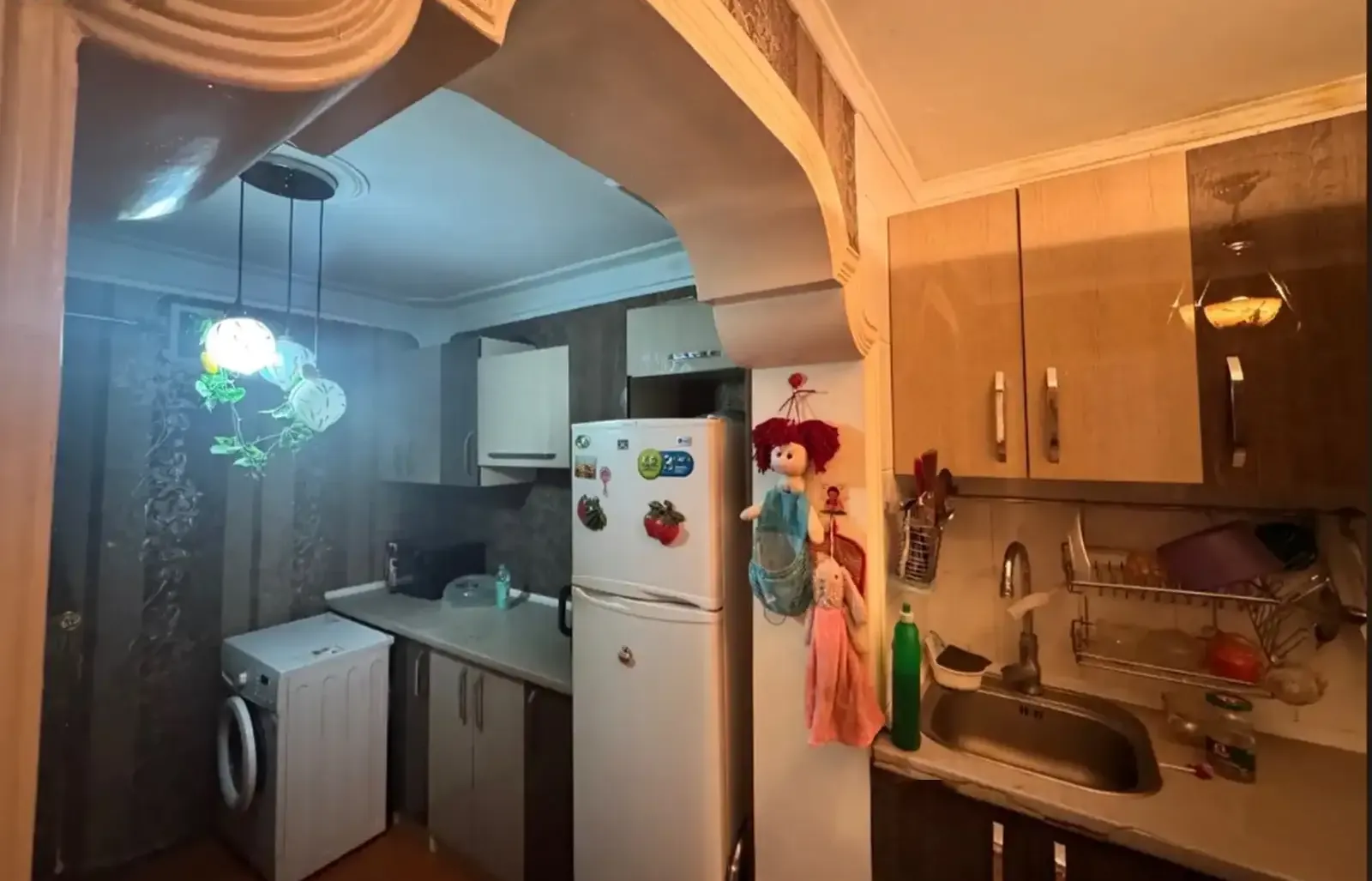 4-комн. квартира, 3 этаж, 90м², Профсоюз