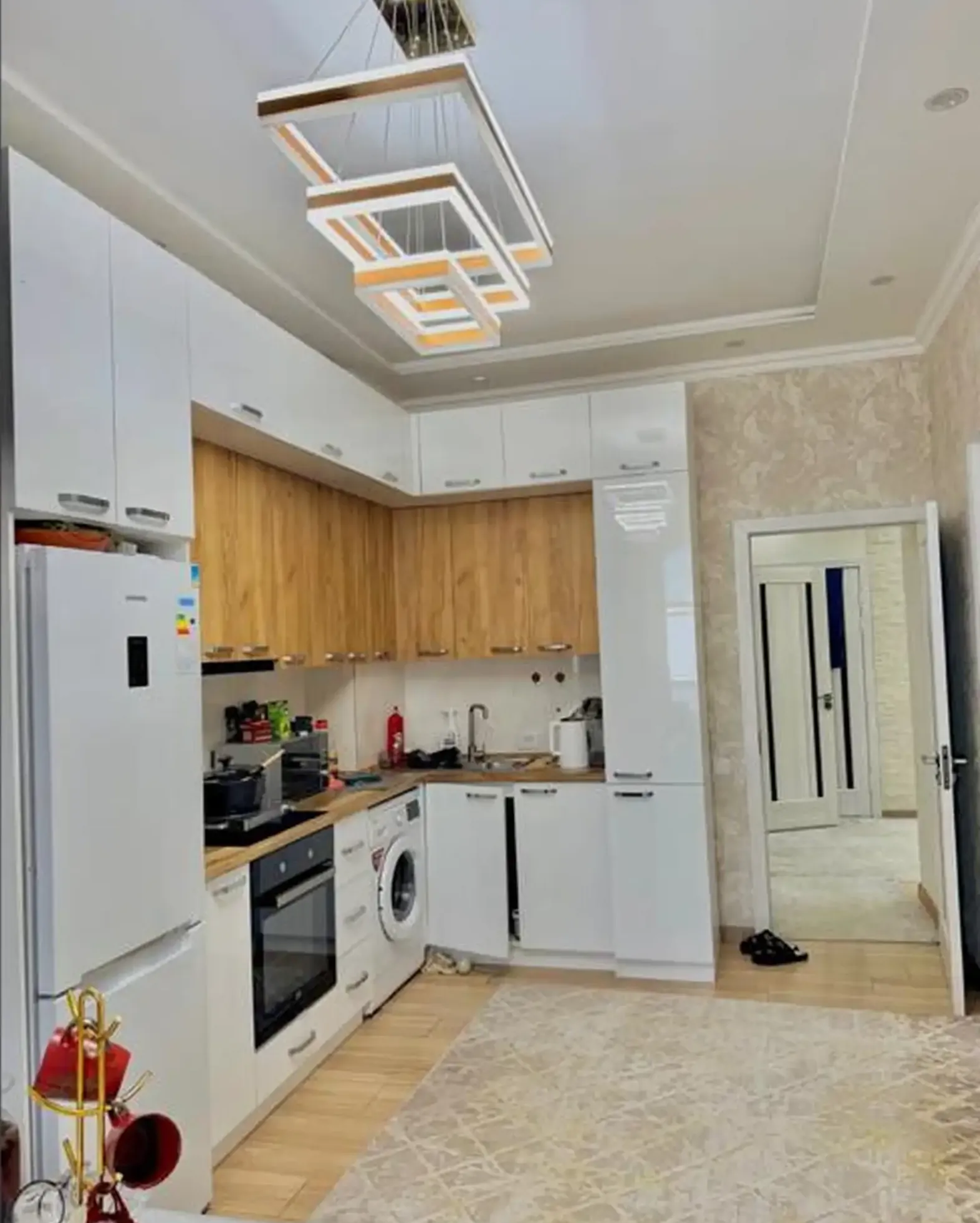 3-комн. квартира, 14 этаж, 110м², Шохмансур