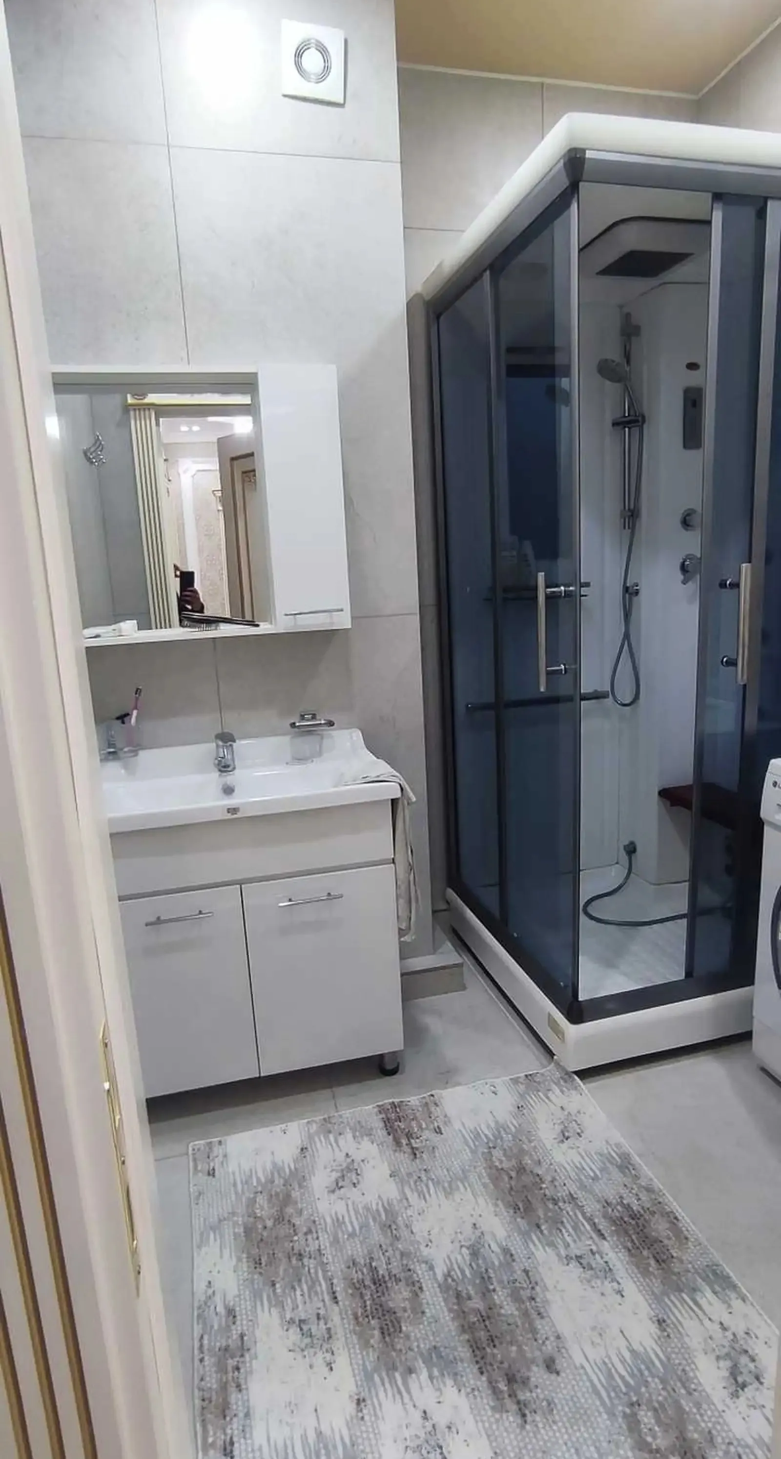 2-комн. квартира, 9 этаж, 100м², центр города