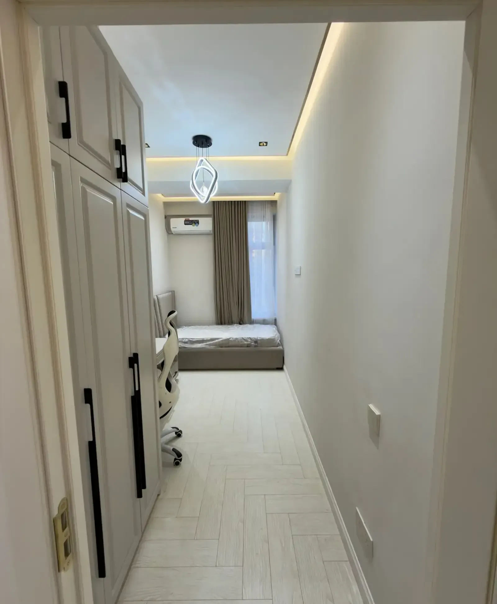 3-комн. квартира, 9 этаж, 100м², Овир/Грандь Отель