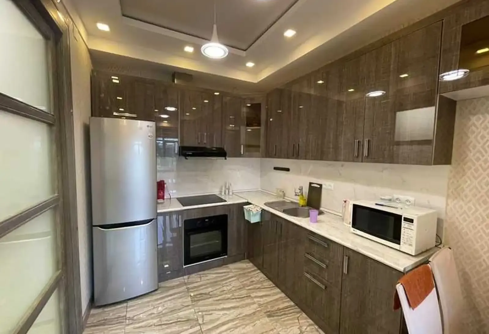 2-комн. квартира, 3 этаж, 70м², Садбарг пушти доми Вайкики