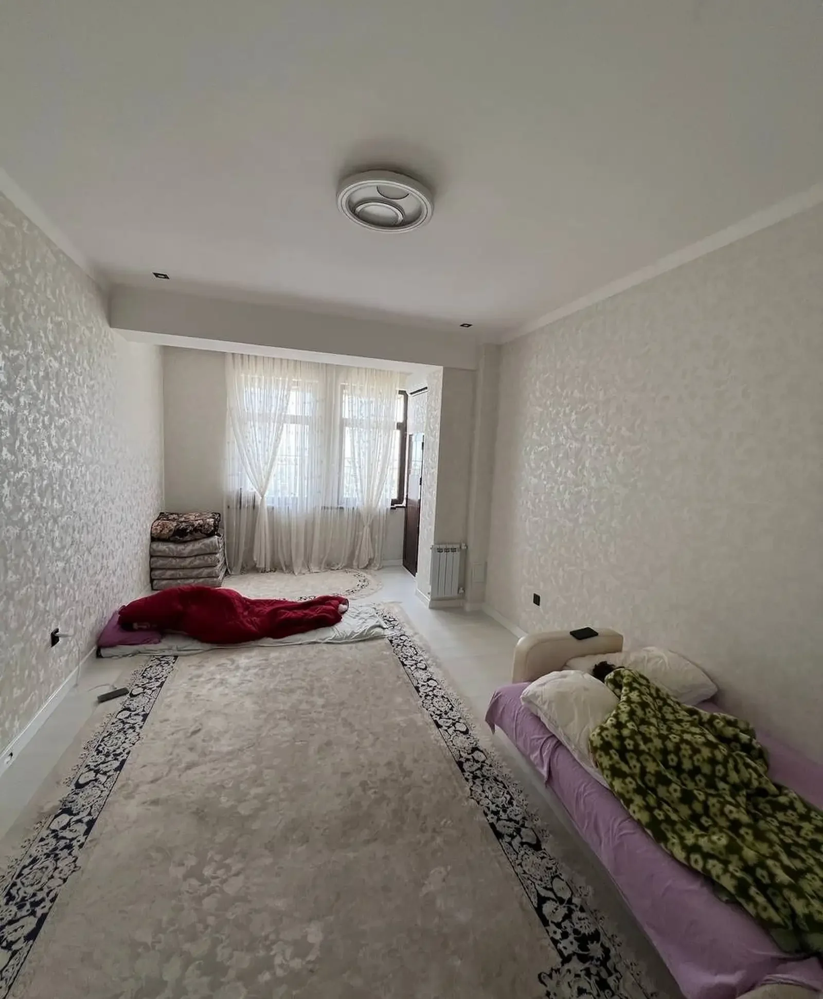 2-комн. квартира, 14 этаж, 75 м², Фирдавси