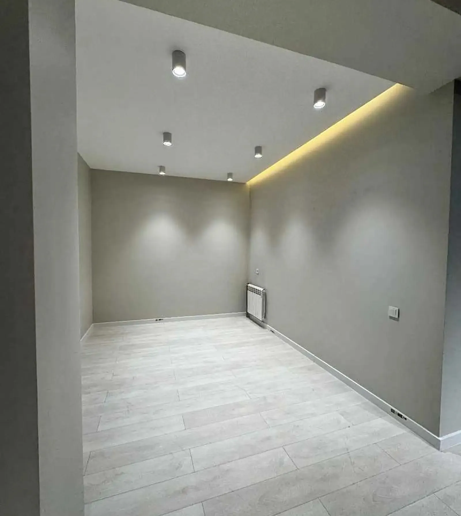 2-комн. квартира, 10 этаж, 63м², 2 роддом