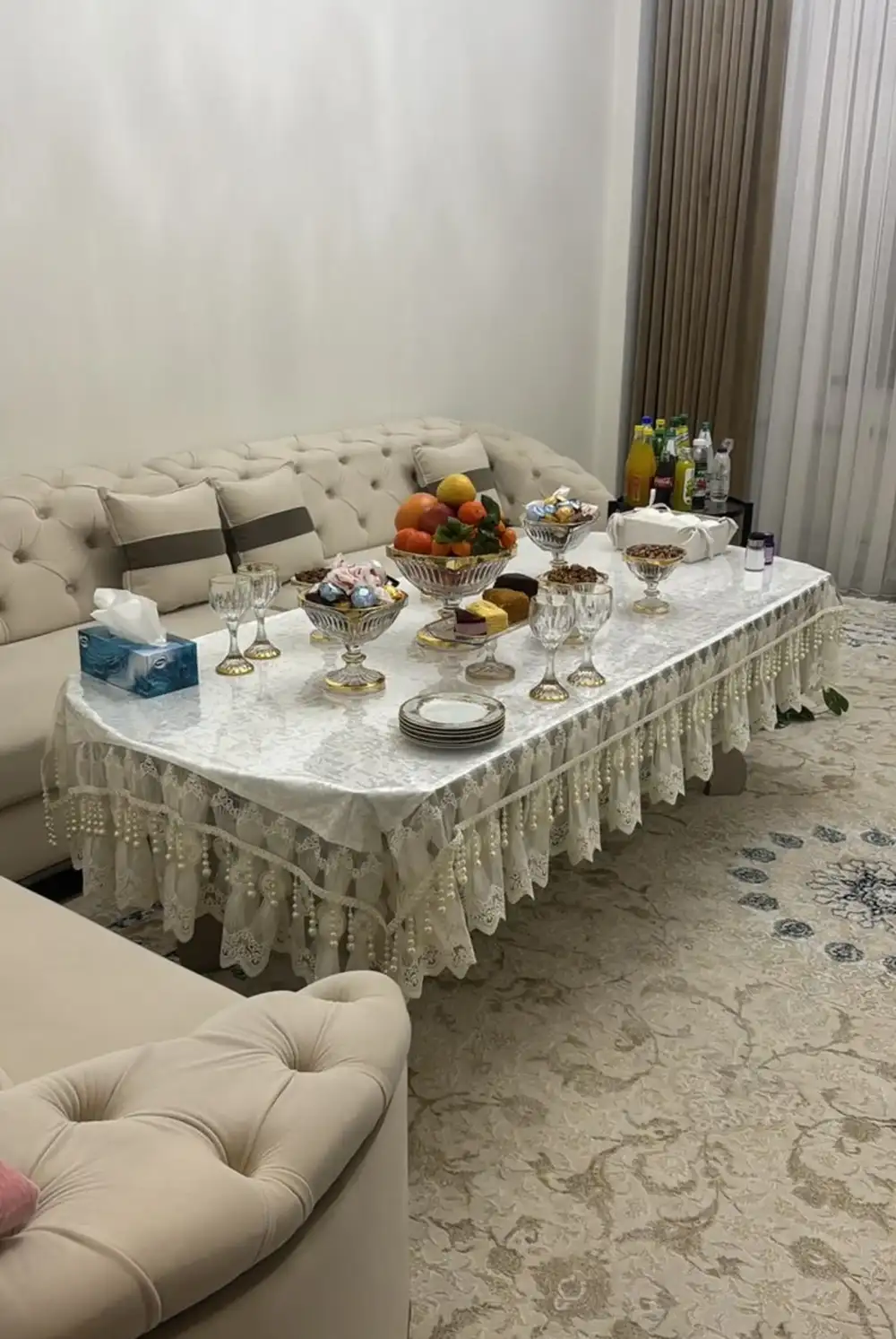 2-комн. квартира, 5 этаж, 70м², 92 мкр, Маркази Савдои Гулдаста, дом Королевский