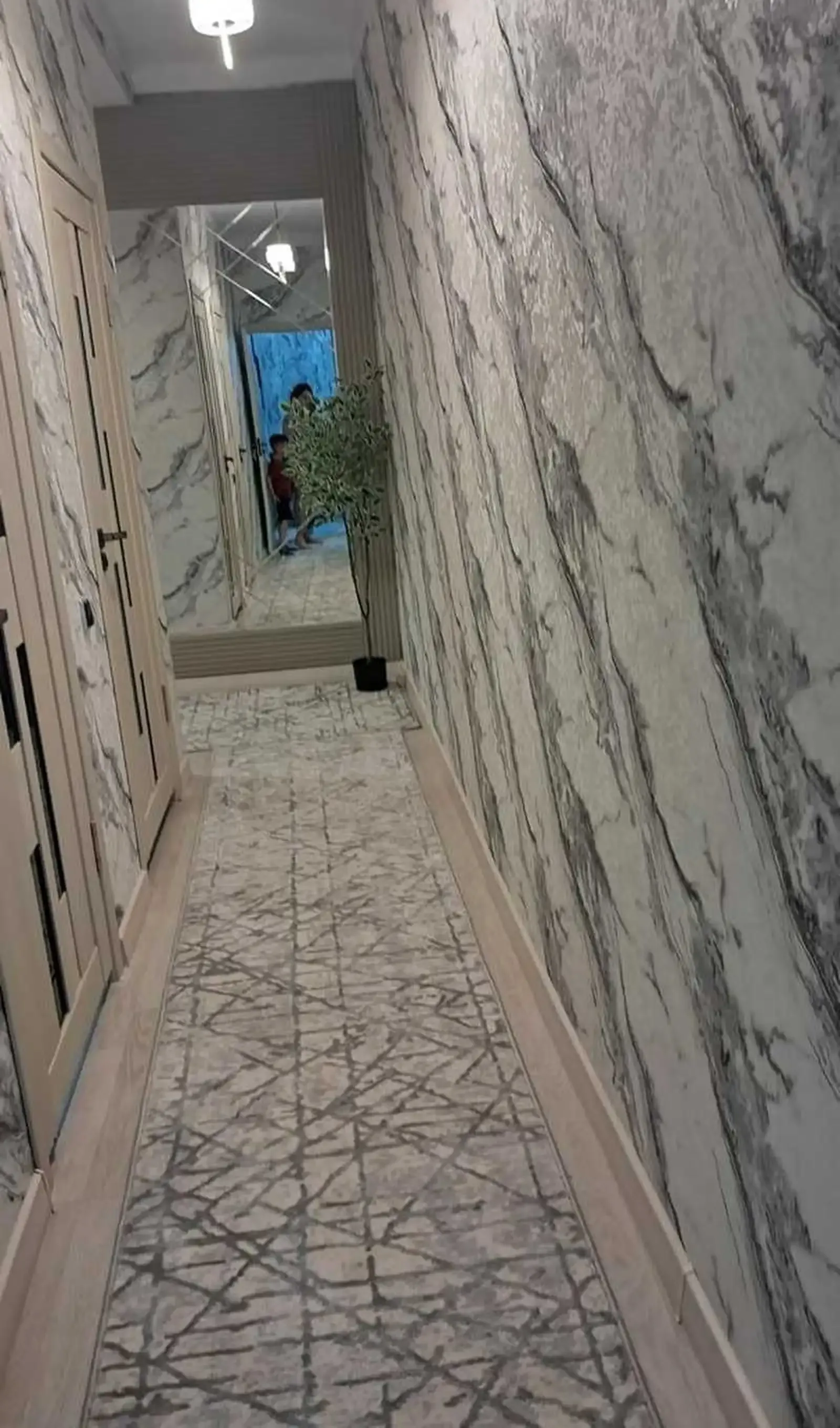 2-комн. квартира, 7 этаж, 70м², 82мкр Дарпаси маркази савдои "Лесная Сказка" ҷойгир аст ва имконоти он рӯ ба рӯи маркази савдои "Пайкар".