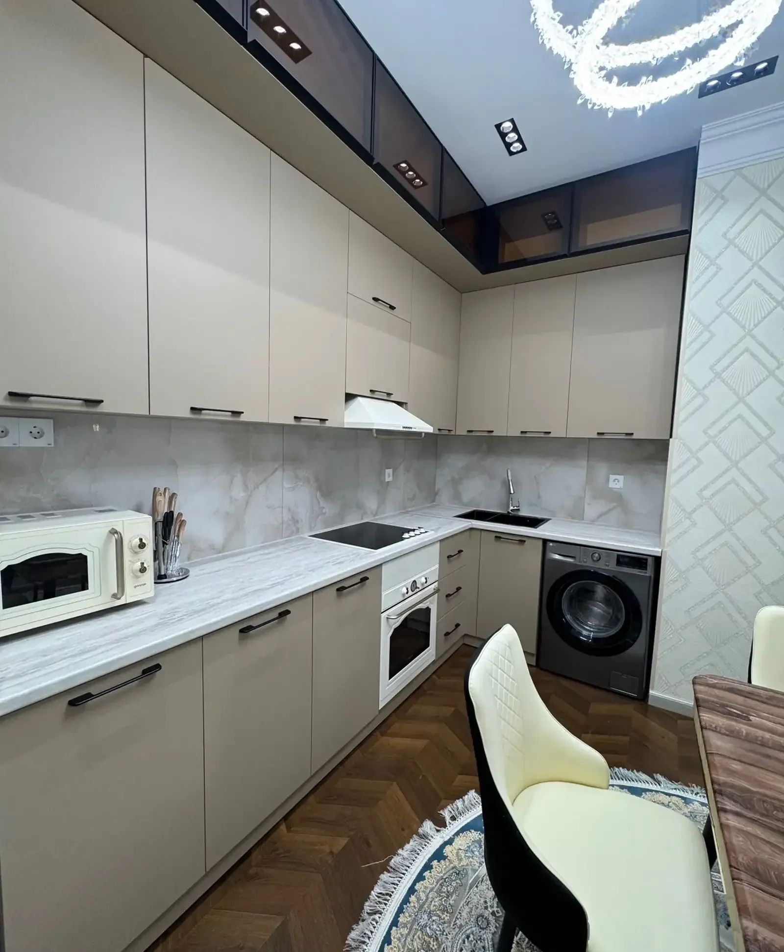 2-комн. квартира, 9 этаж, 68м², Дом печать, Шох-Палас