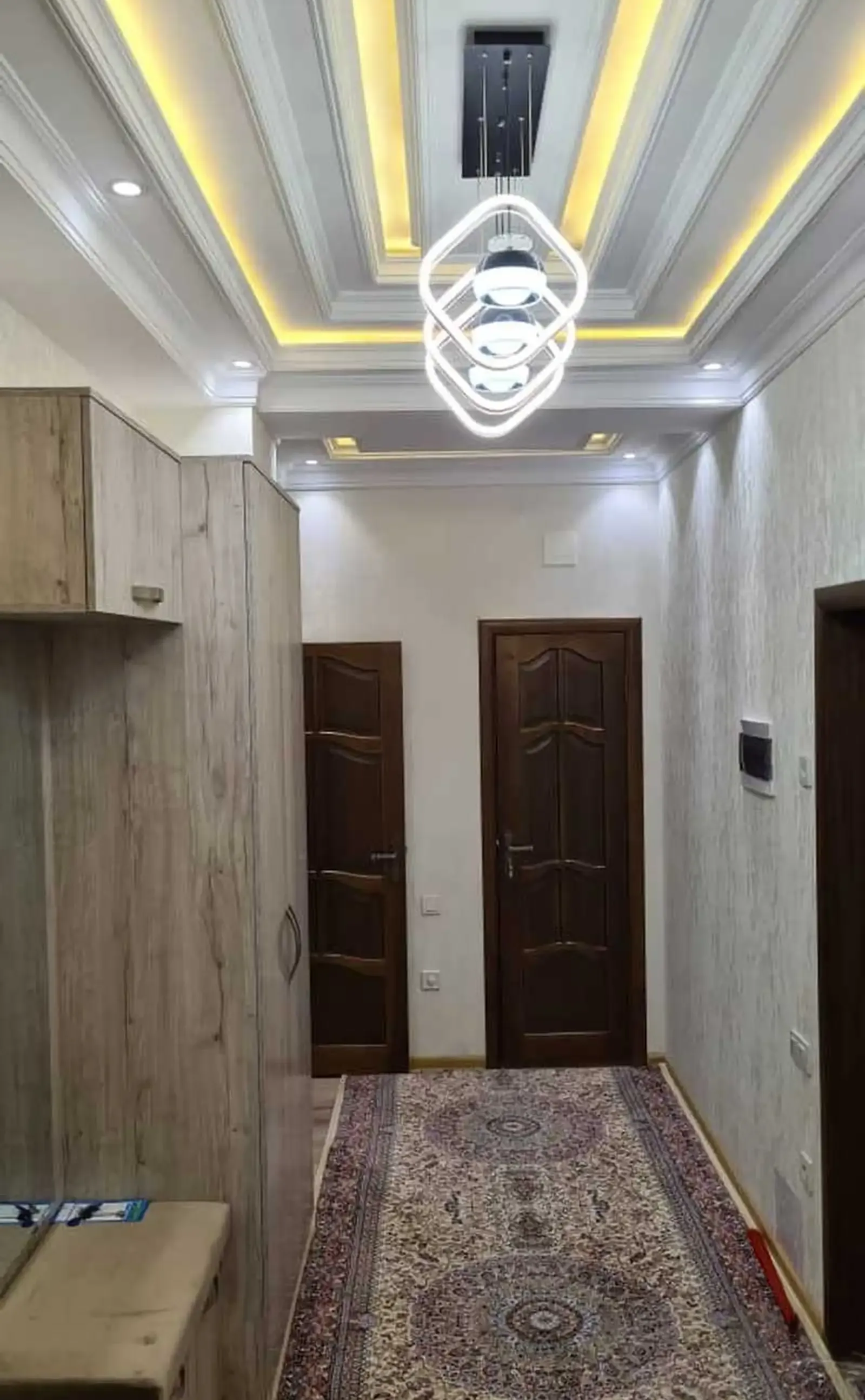 2-комн. квартира, 5 этаж, 84м², Маладёжний театр доми Ёвар