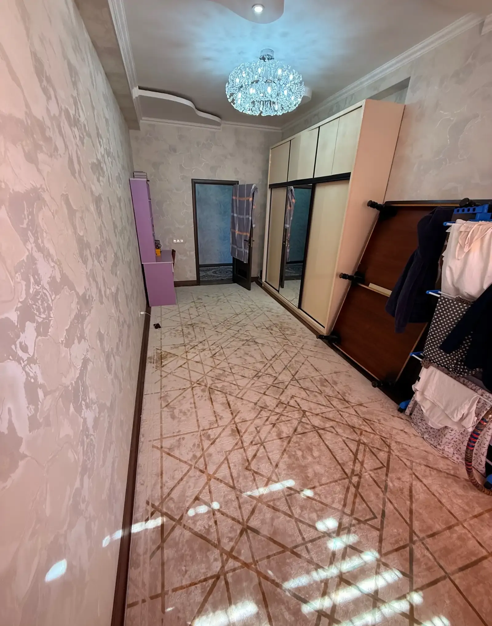 3-комн. квартира, 5 этаж, 97 м², ресторан Гулдаста, 92мкр, кафе Суман