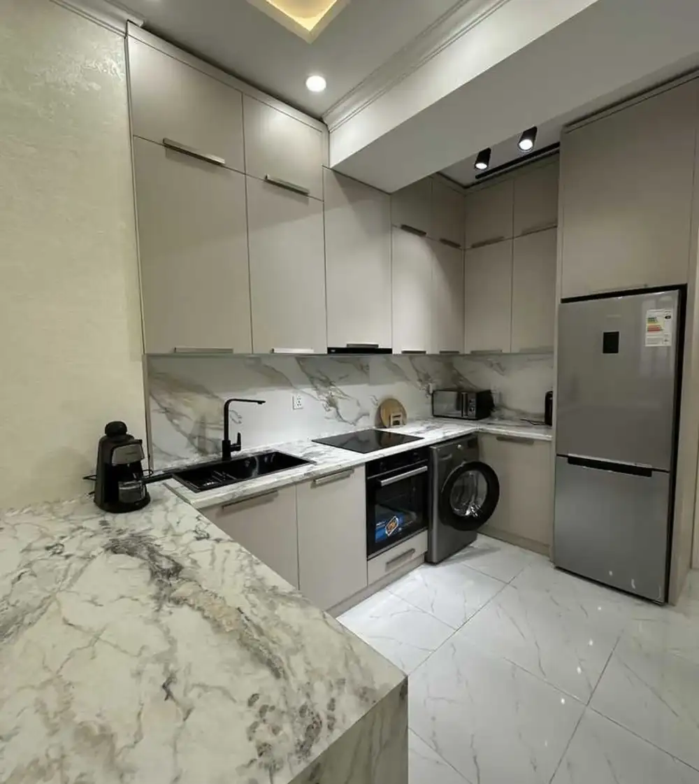 2-комн. квартира, 14 этаж, 65м², Караболо, Пеши Масчити Помириё