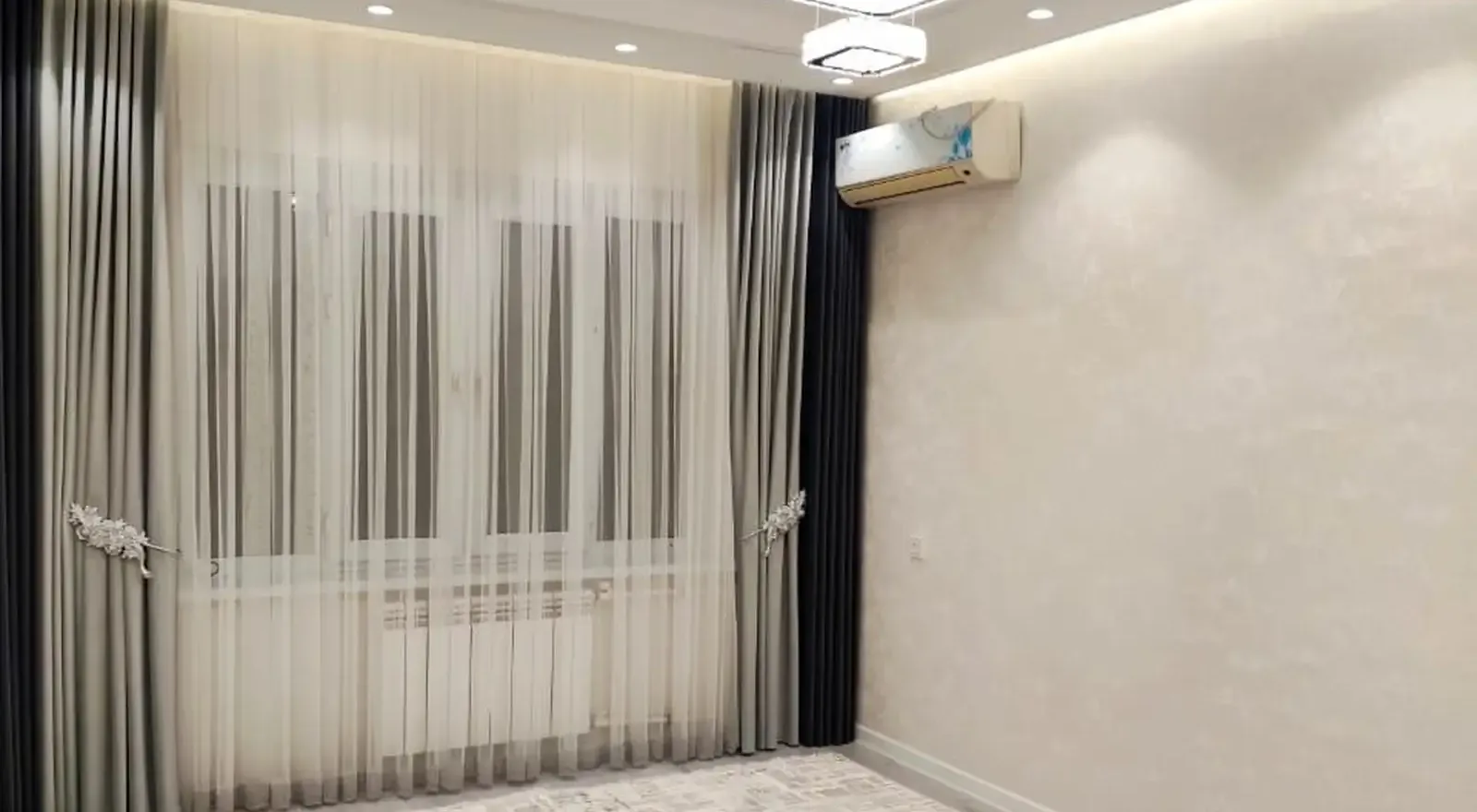 3-к квартира, 3 этаж, 100 м², Фирдавси 64мкр