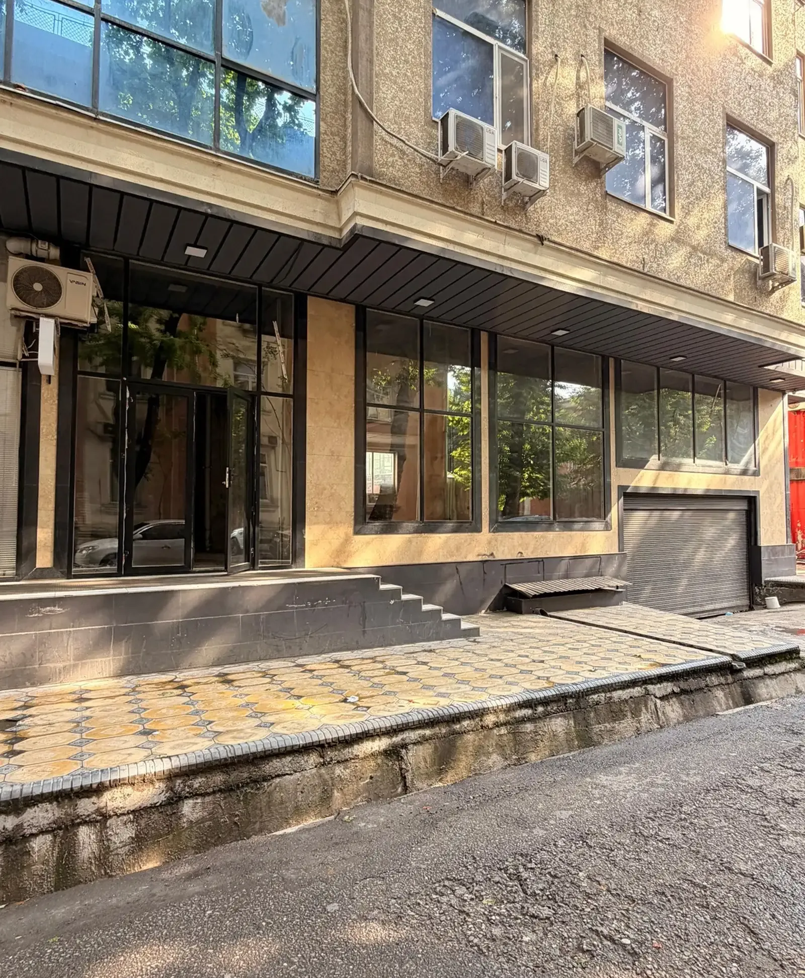 Помещение под свободное назначение, 236м², Гранд отель, ОВИР