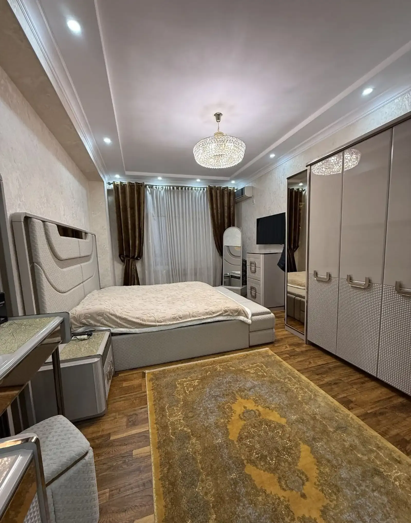 2-комн. квартира, 12 этаж, 127 м², Шохмансур, Ахмади Дониш