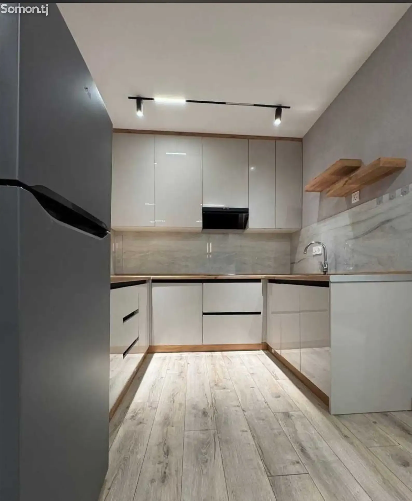 2-комн. квартира, 8 этаж, 70м², овир