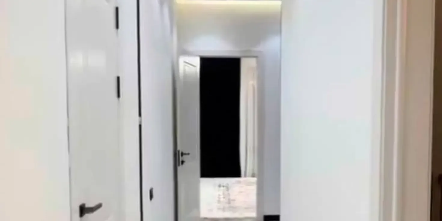 2-комн. квартира, 8 этаж, 64 м², Фирдавси