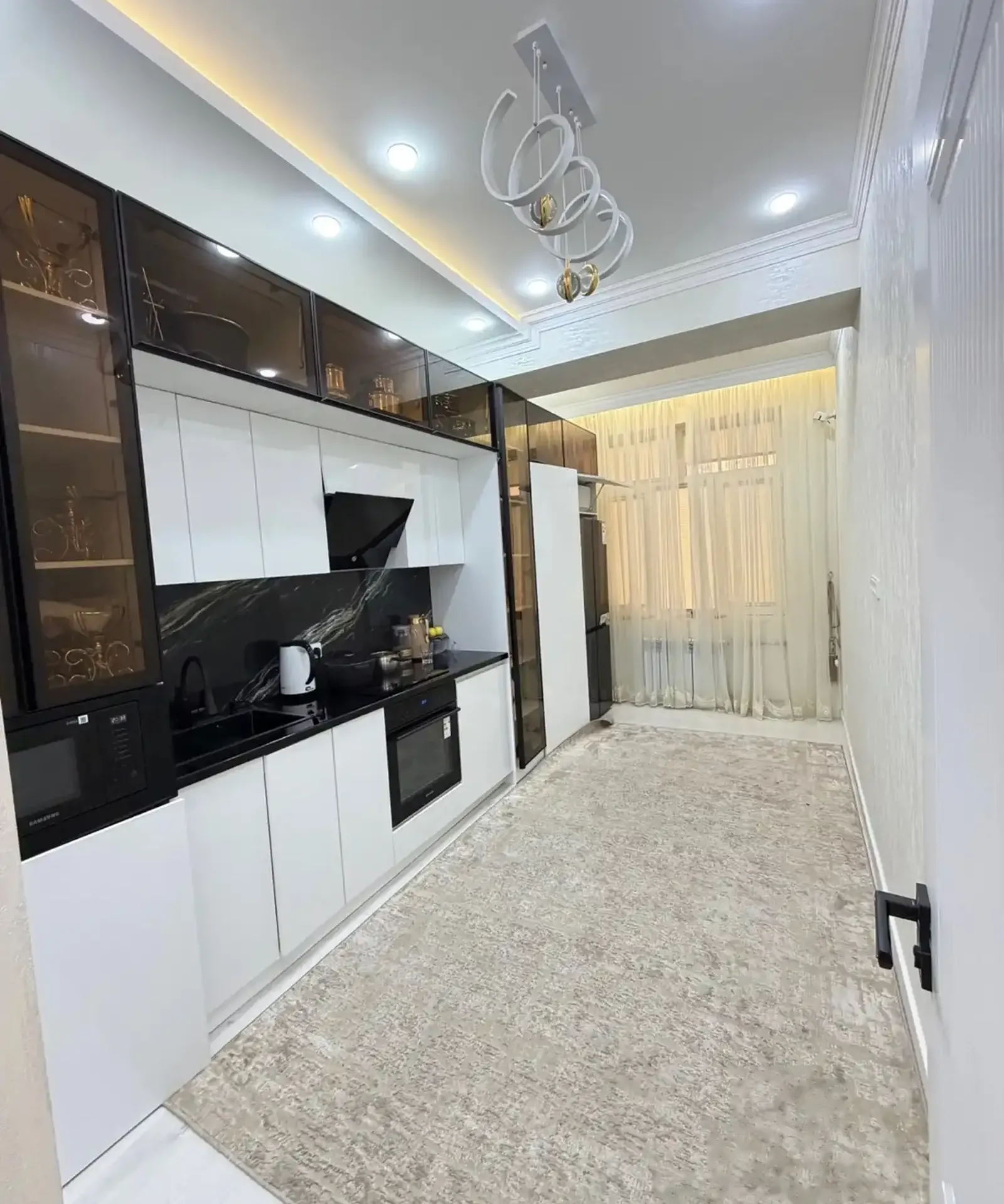 2-комн. квартира, 2 этаж, 70м², сино