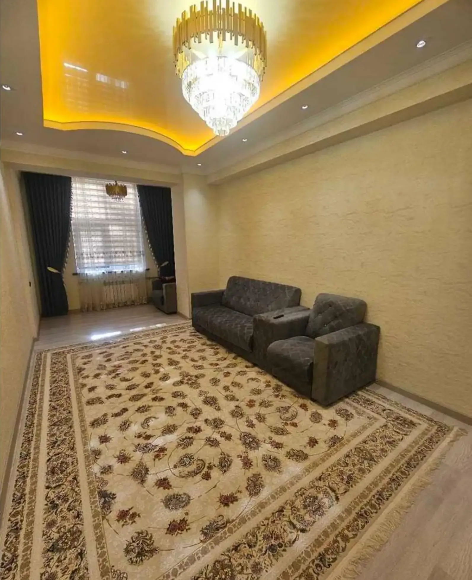 2-к квартира, 3 этаж, 75 м², Шохмансур