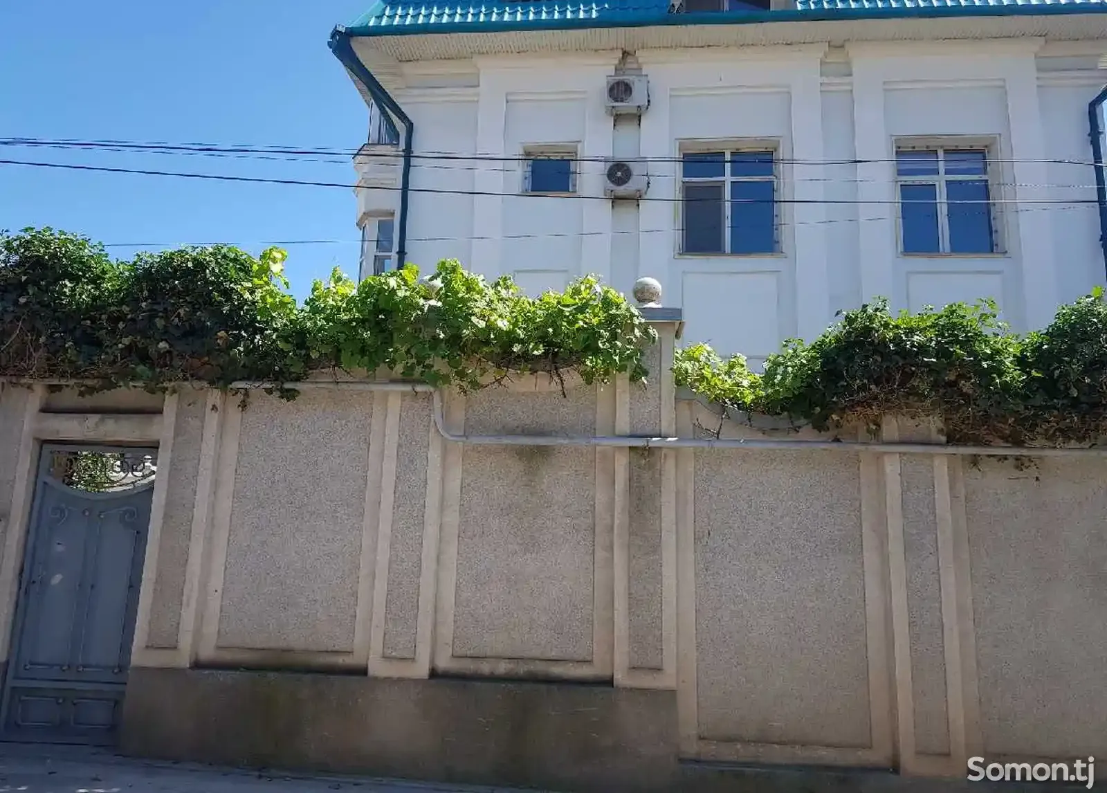3-этажный, 12 комнатный дом, 600 м², сомони