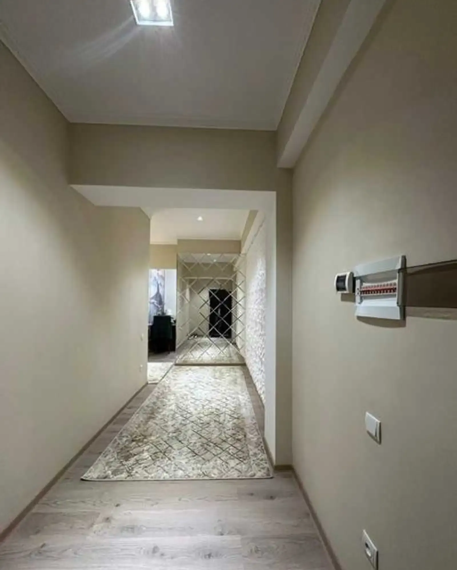 2-комн. квартира, 11 этаж, 101м², Парламент