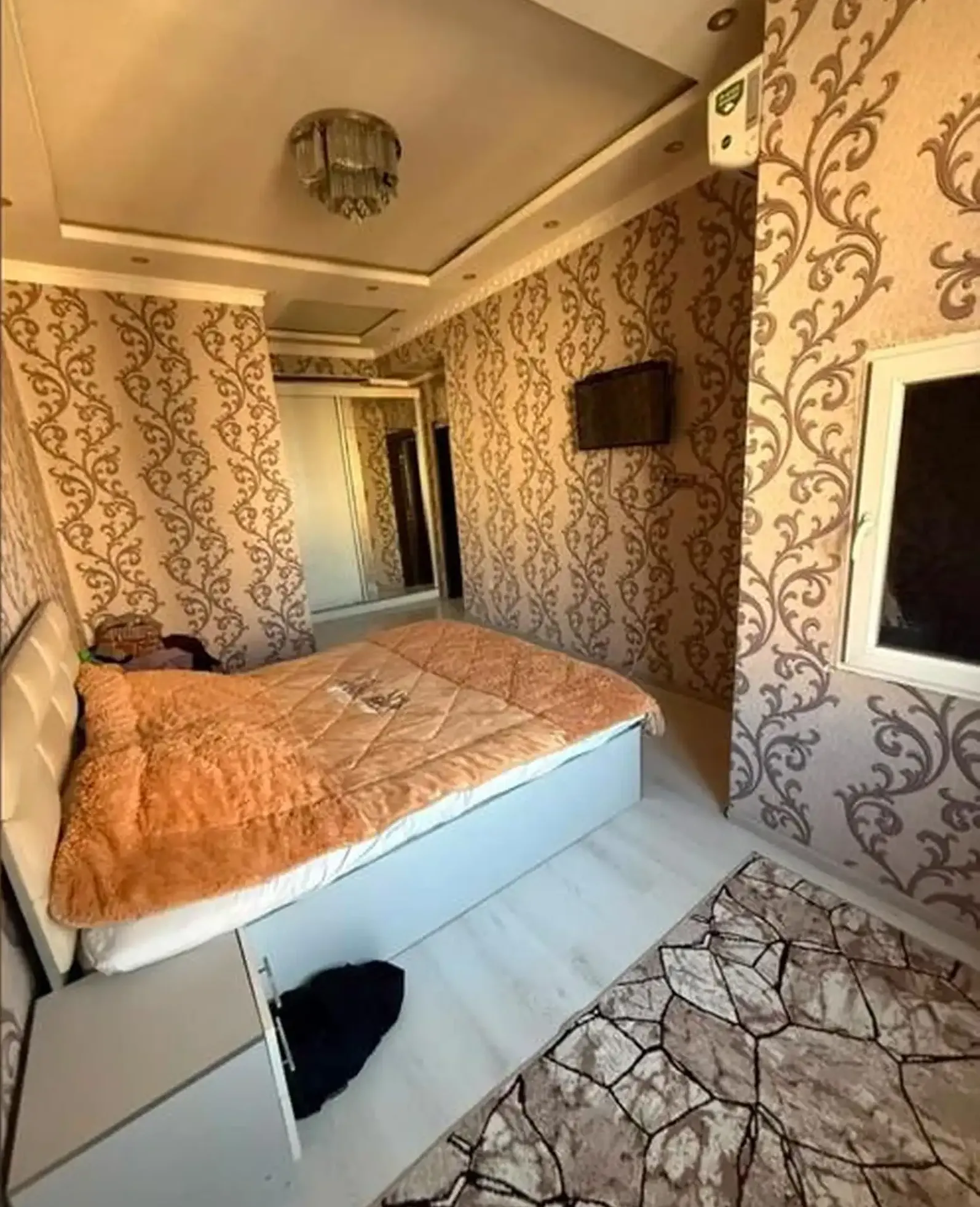 2-комн. квартира, 10 этаж, 65м², Шохмансур