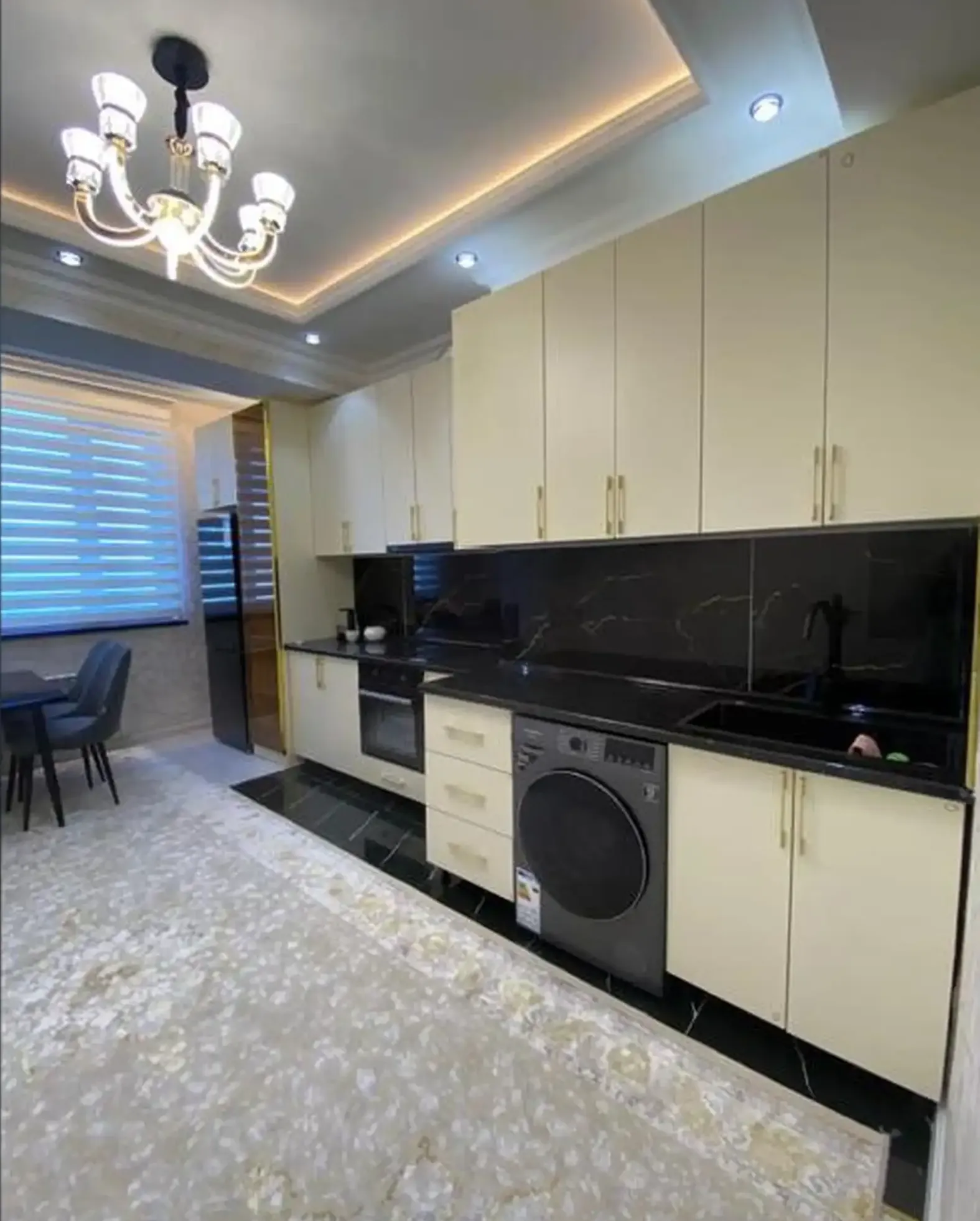 2-комн. квартира, 18 этаж, 95м², Сино