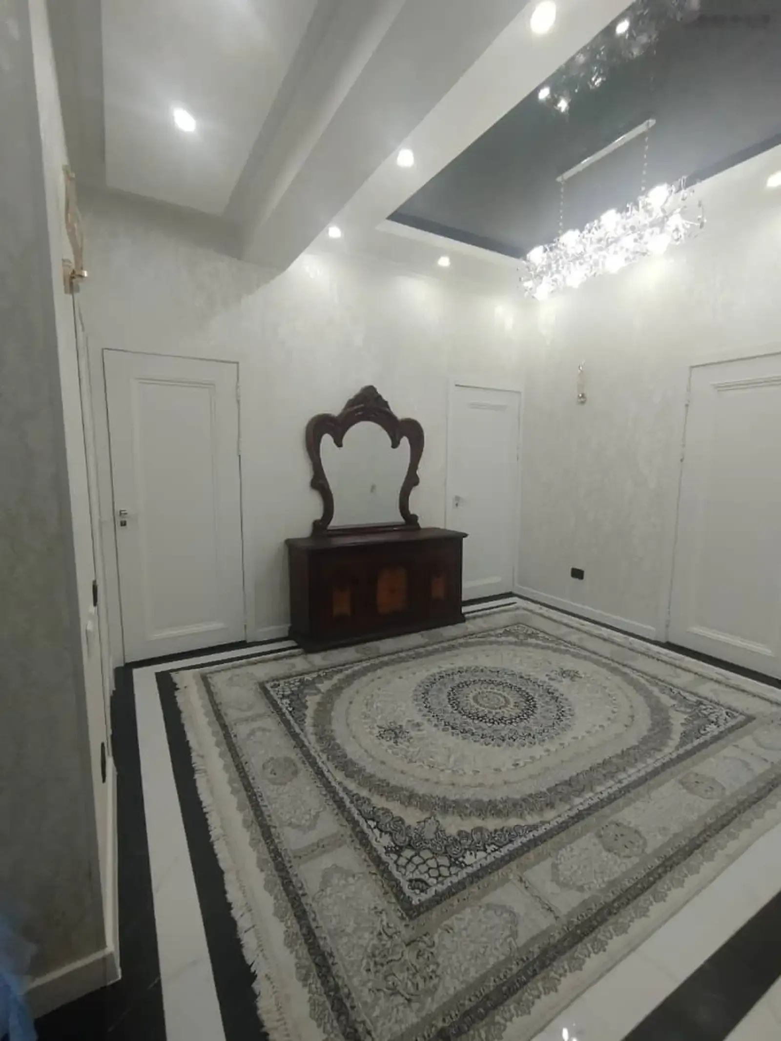 3-к квартира, 6 этаж, 80 м², И.Сомони