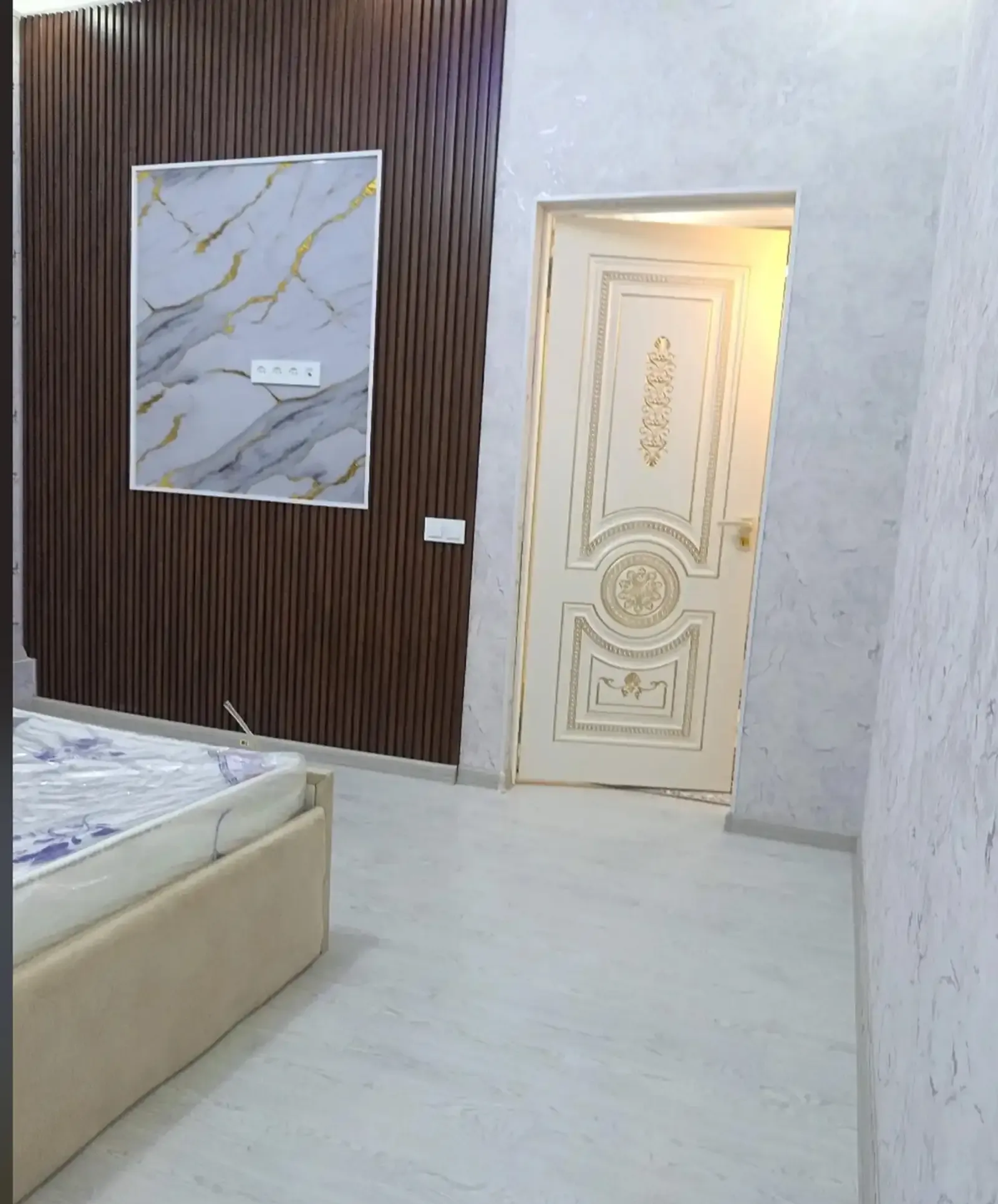 3-комн. квартира, 6 этаж, 76м², сино