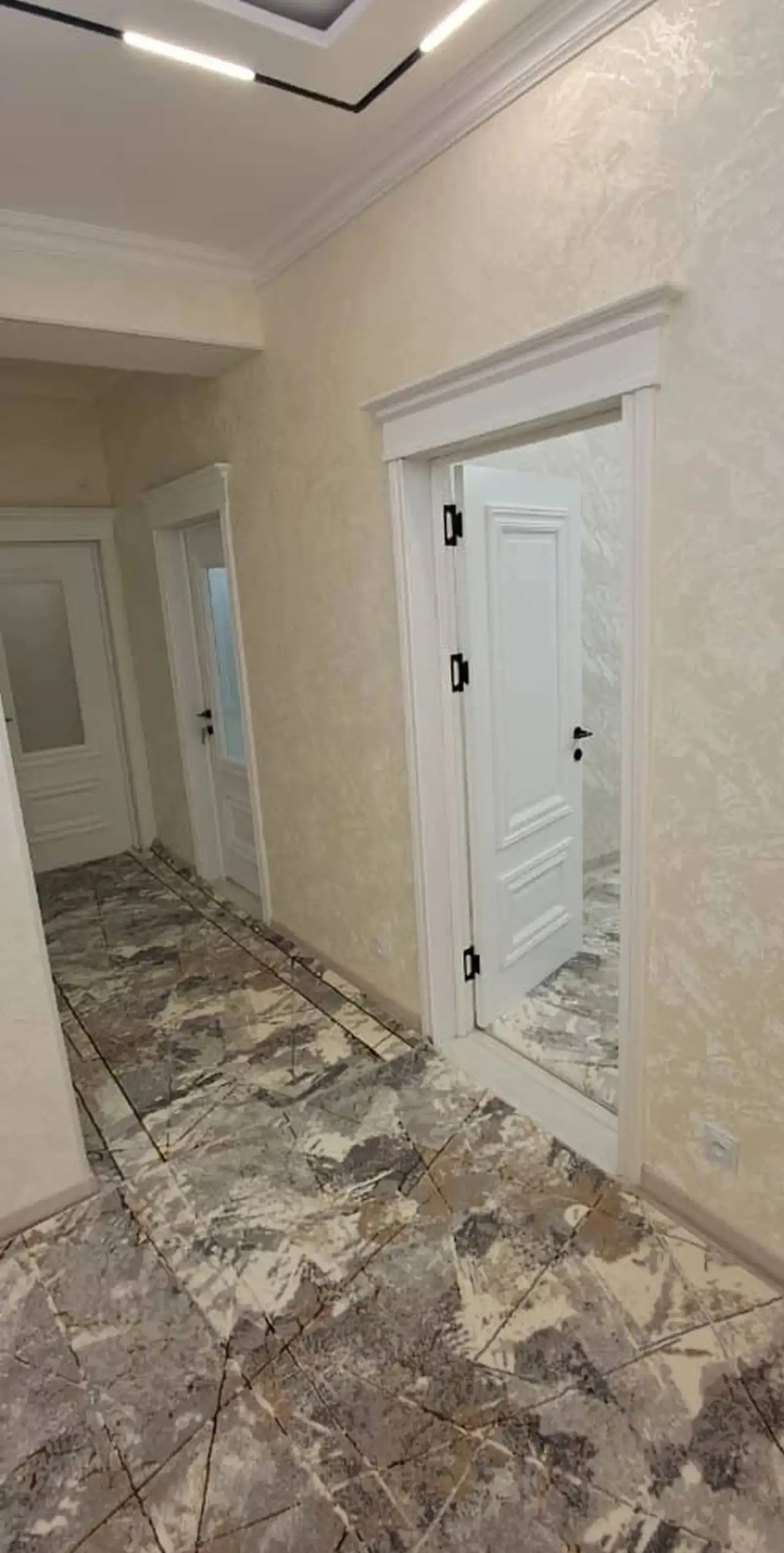 2-комн. квартира, 3 этаж, 85м², 33 мкр Колцевой Провсоюз Низоми Ганчави