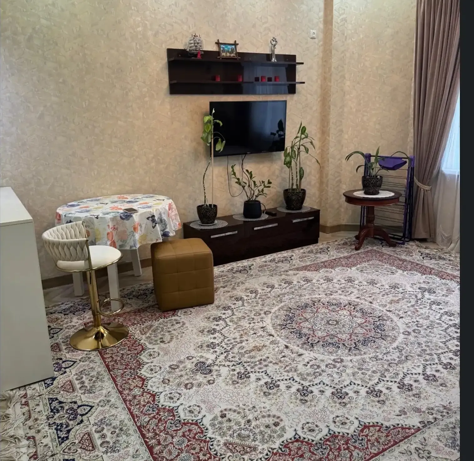 2-комн. квартира, 2 этаж, 46м², Шохмансур