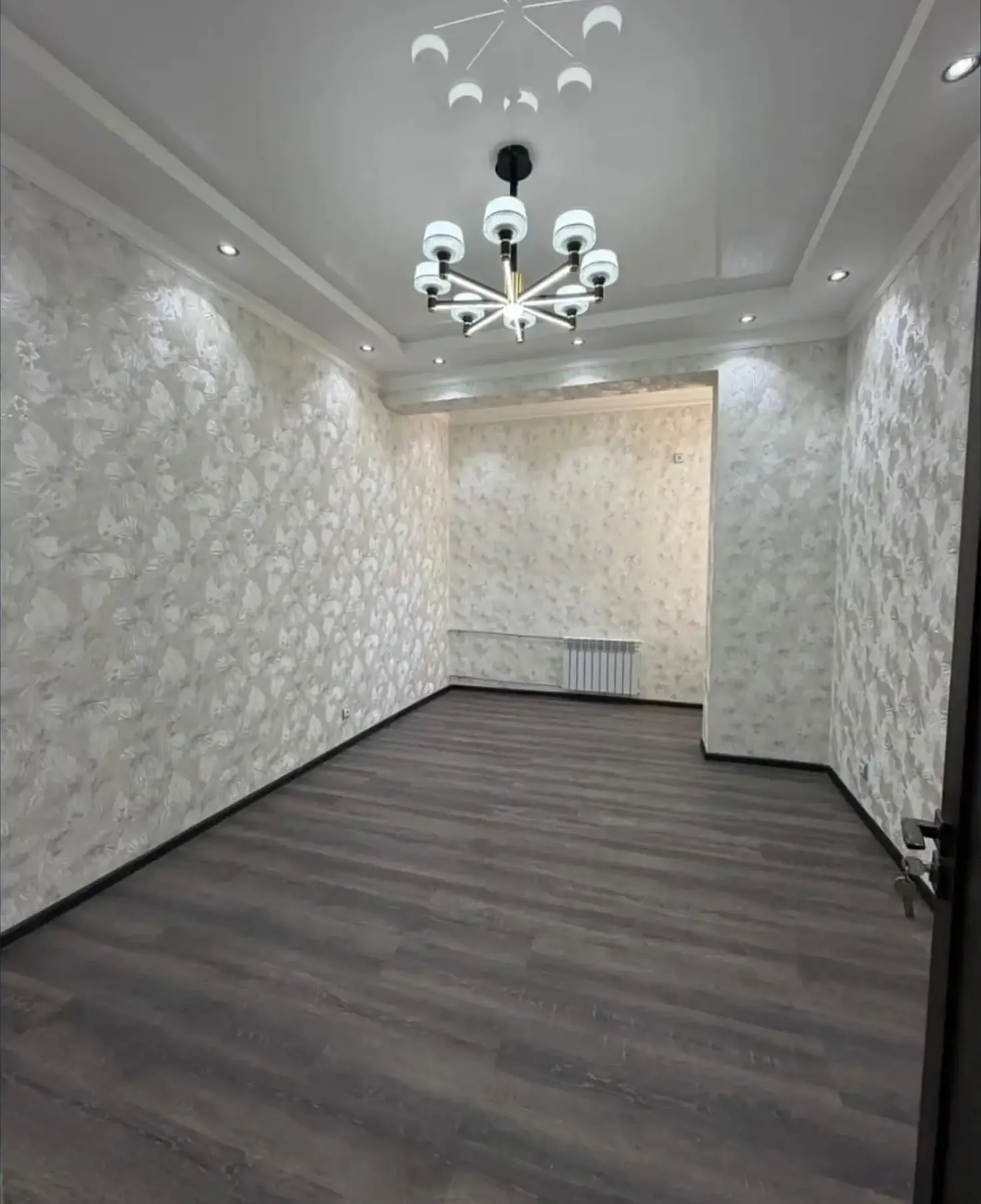 3-комн. квартира, 14 этаж, 100м², Шохмансур