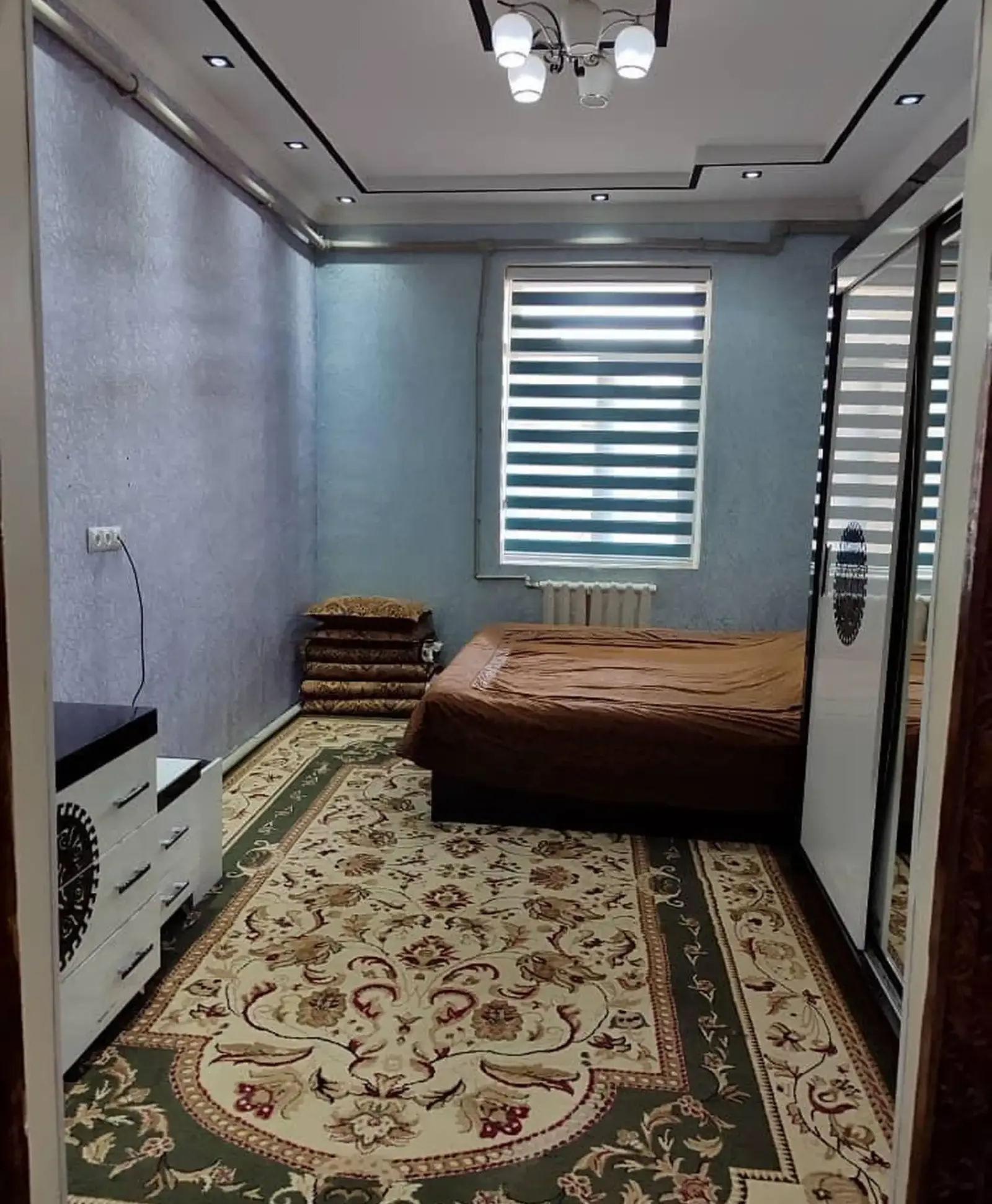 1-этажный, 5 комнатный дом, 240 м², каленин