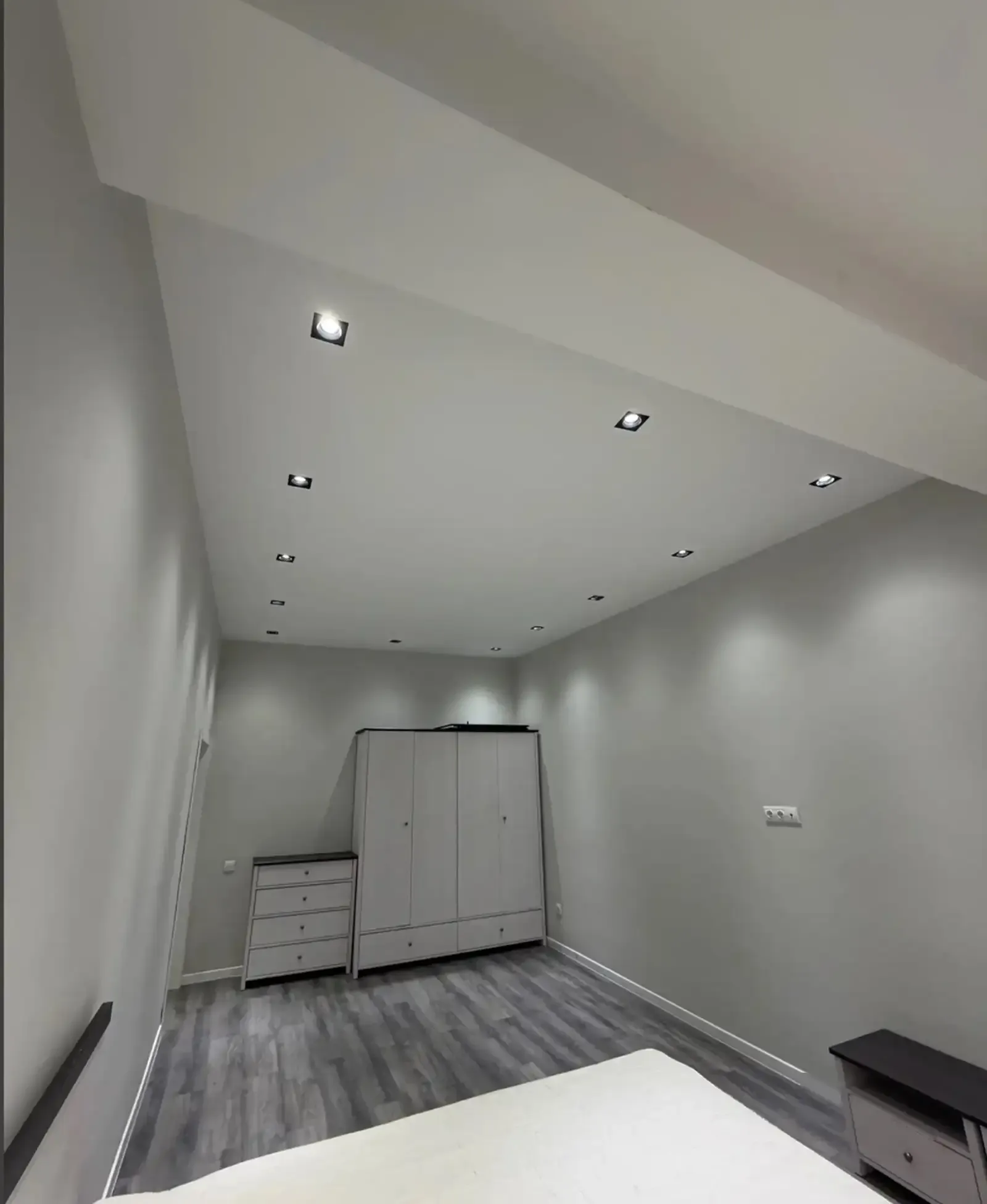 3-комн. квартира, 5 этаж, 82м², сино