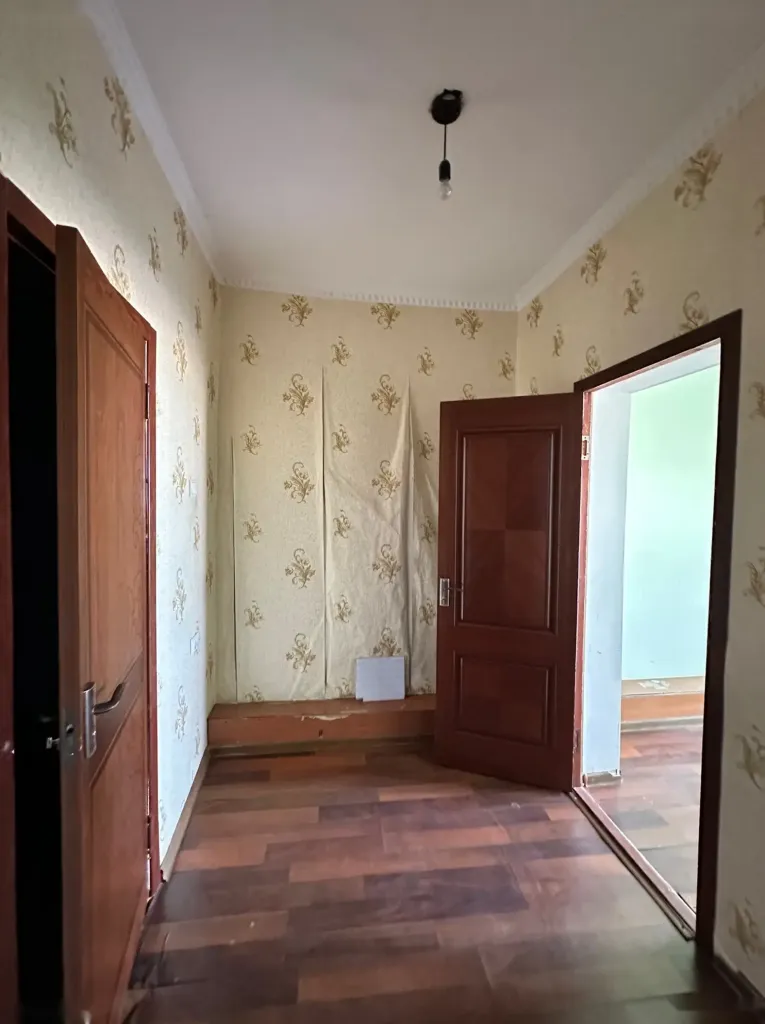 1-комн. квартира, 4 этаж, 54 м², 46й Микрорайон, Улица Сохили, Автосалон BMW, Район Фирдавси
