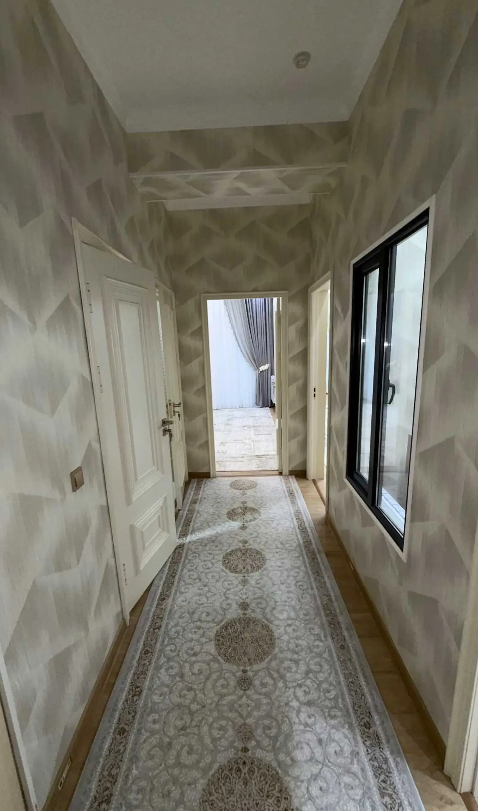 2-комн. квартира, 2 этаж, 90 м², Сино