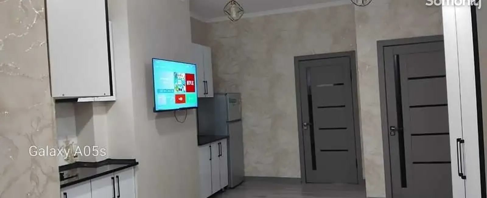 2-комн. квартира, 9 этаж, 67м², голубой экран