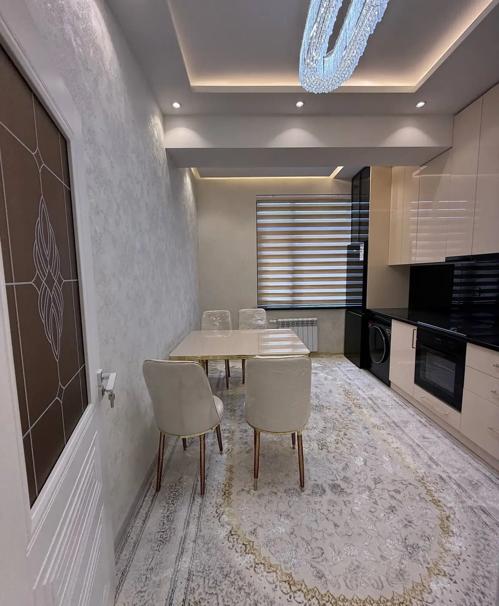 2-комн. квартира, 14 этаж, 76 м², Шохмансур