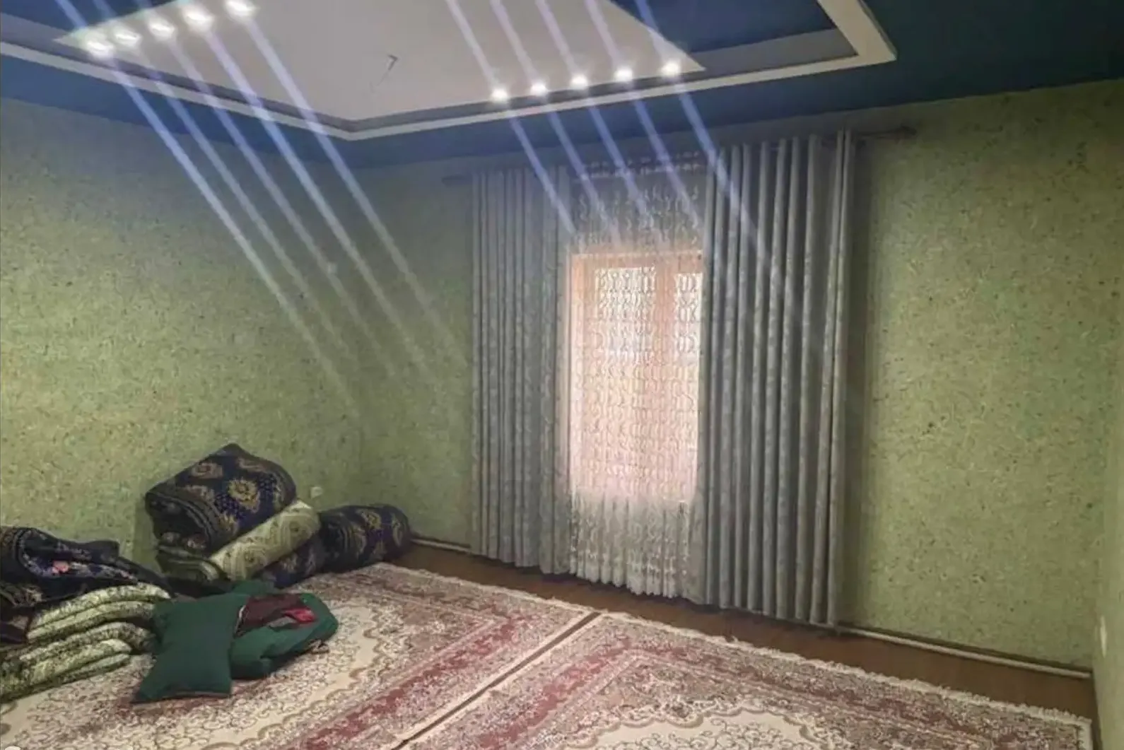 2-этажный, 6 комнатный дом, 310 м², Сино