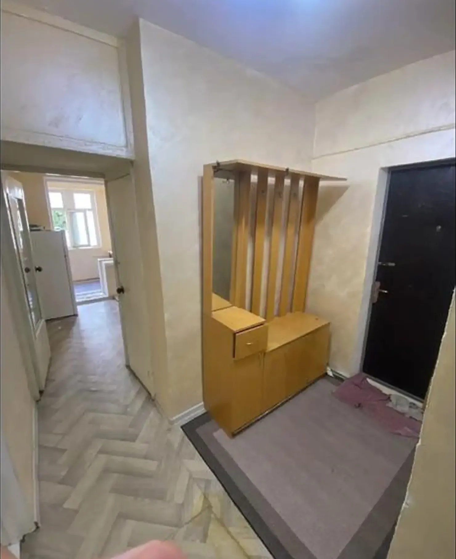2-комн. квартира, 3 этаж, 80м², Сино