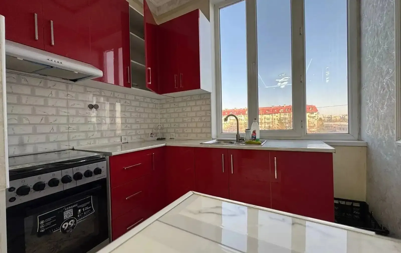 2-комн. квартира, 3 этаж, 72м², Сино