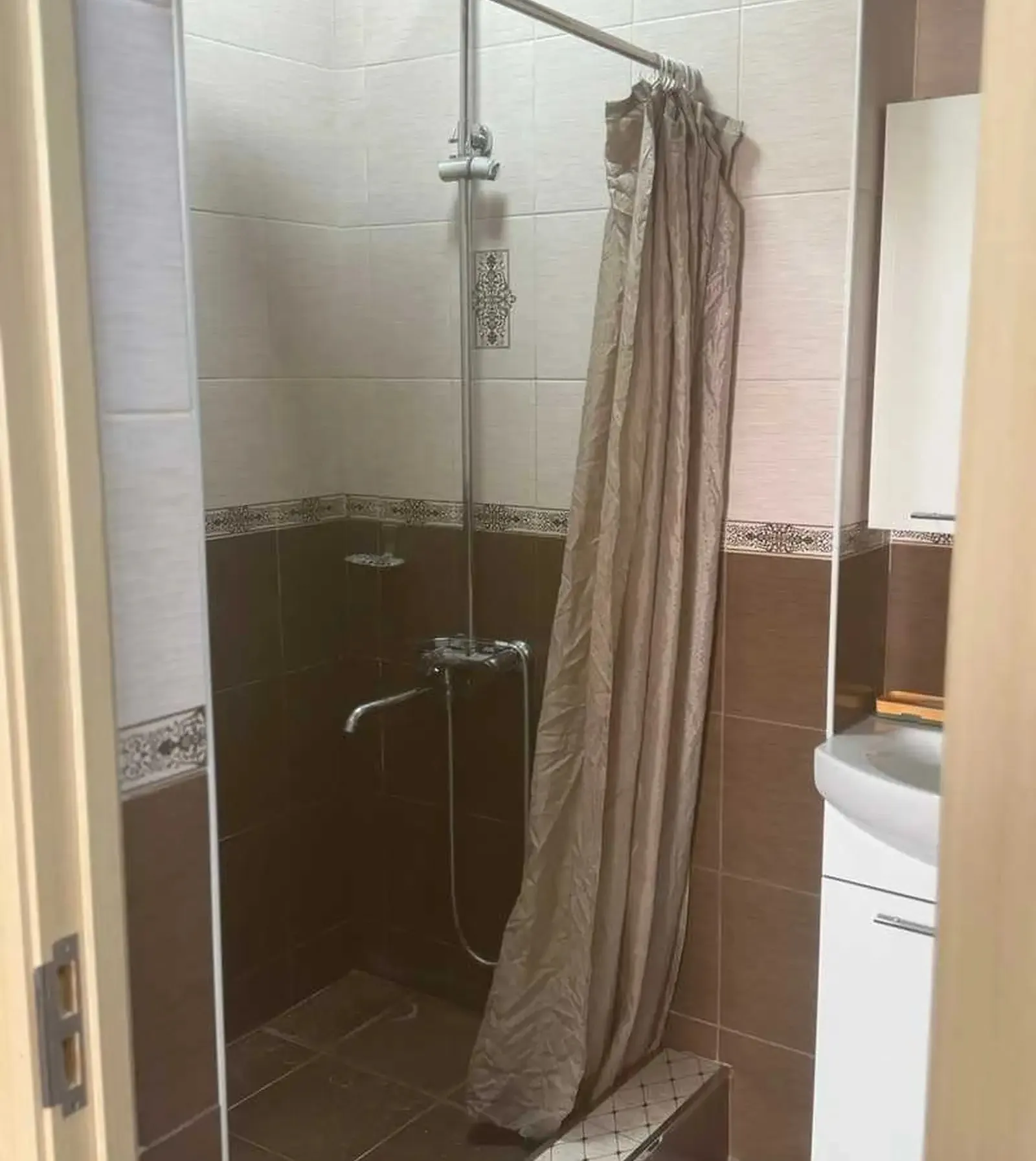 2-комн. квартира, 8 этаж, 65м², Сино