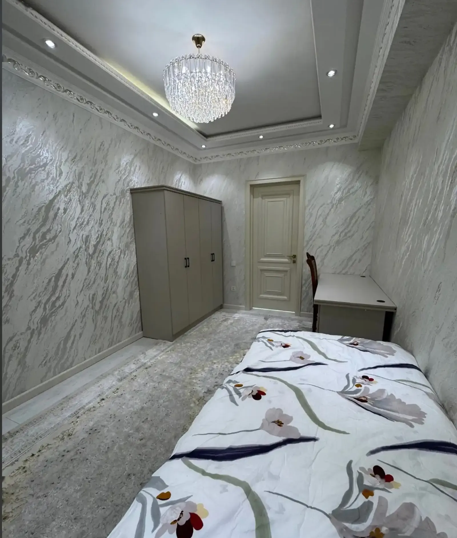 3-комн. квартира, 4 этаж, 128м², сино