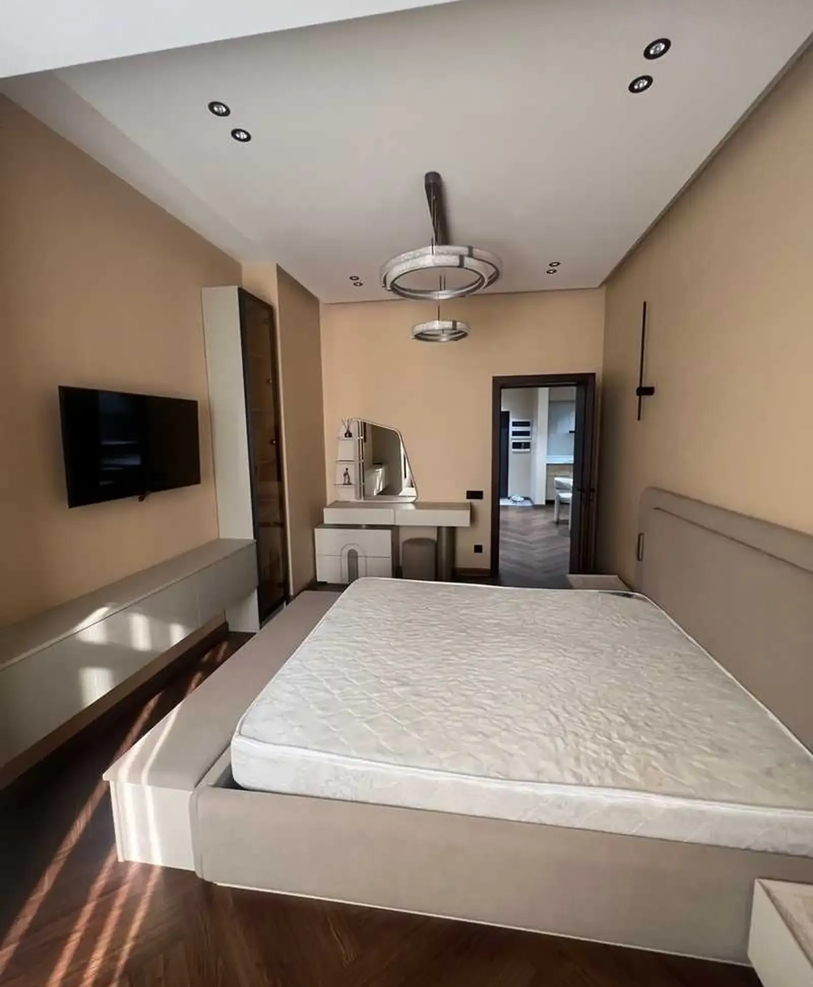 2-комн. квартира, 14 этаж, 72м², 82 мкр