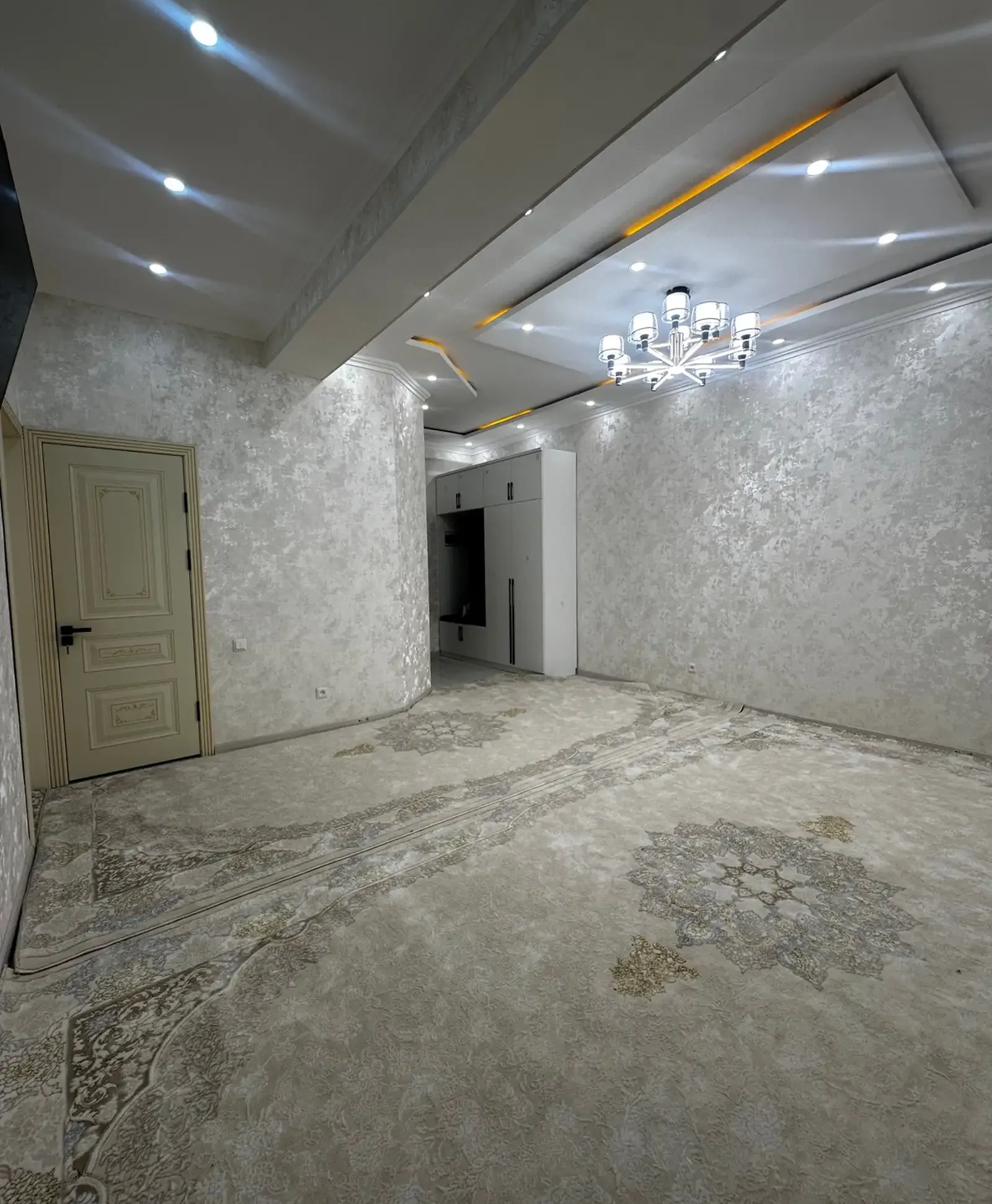 3-комн. квартира, 11 этаж, 100 м², Кольцевой, Глобус, Шохмансур, 3 база