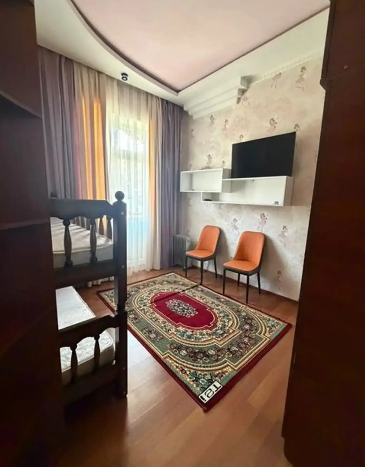 2-комн. квартира, 2 этаж, 70м², Сельхоз